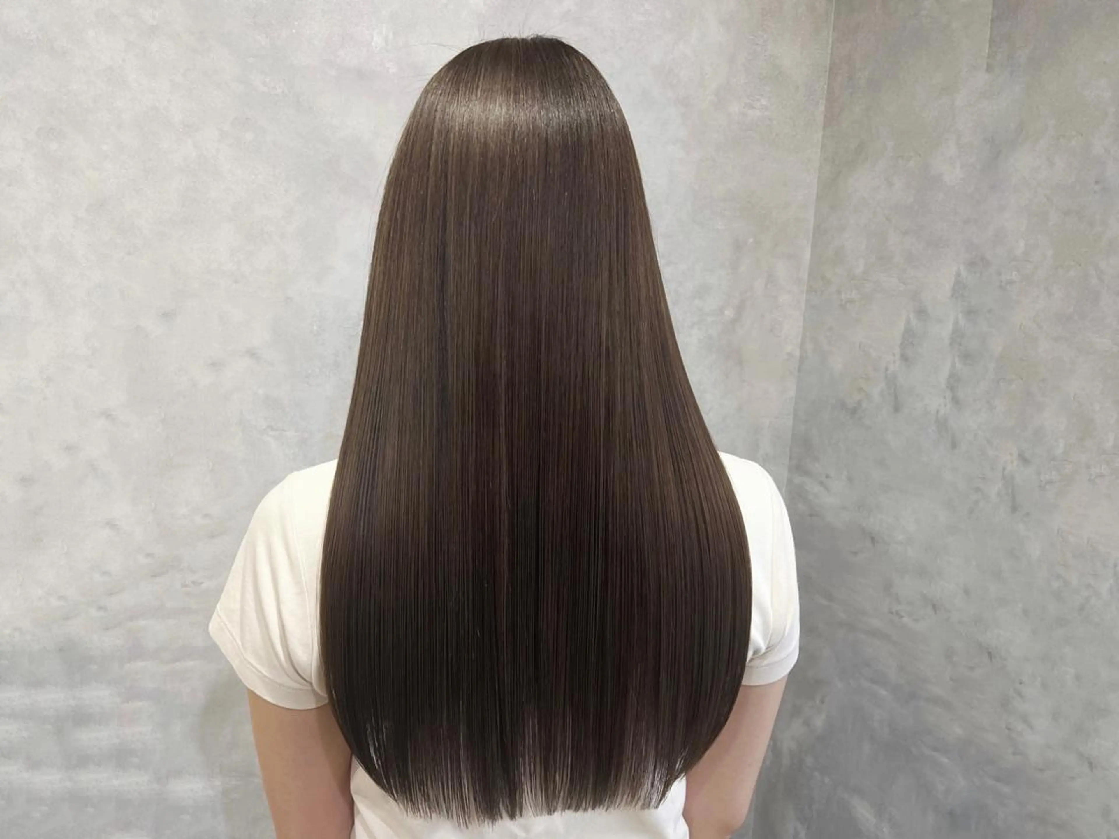 ロング 中村 ひなたのヘアスタイル