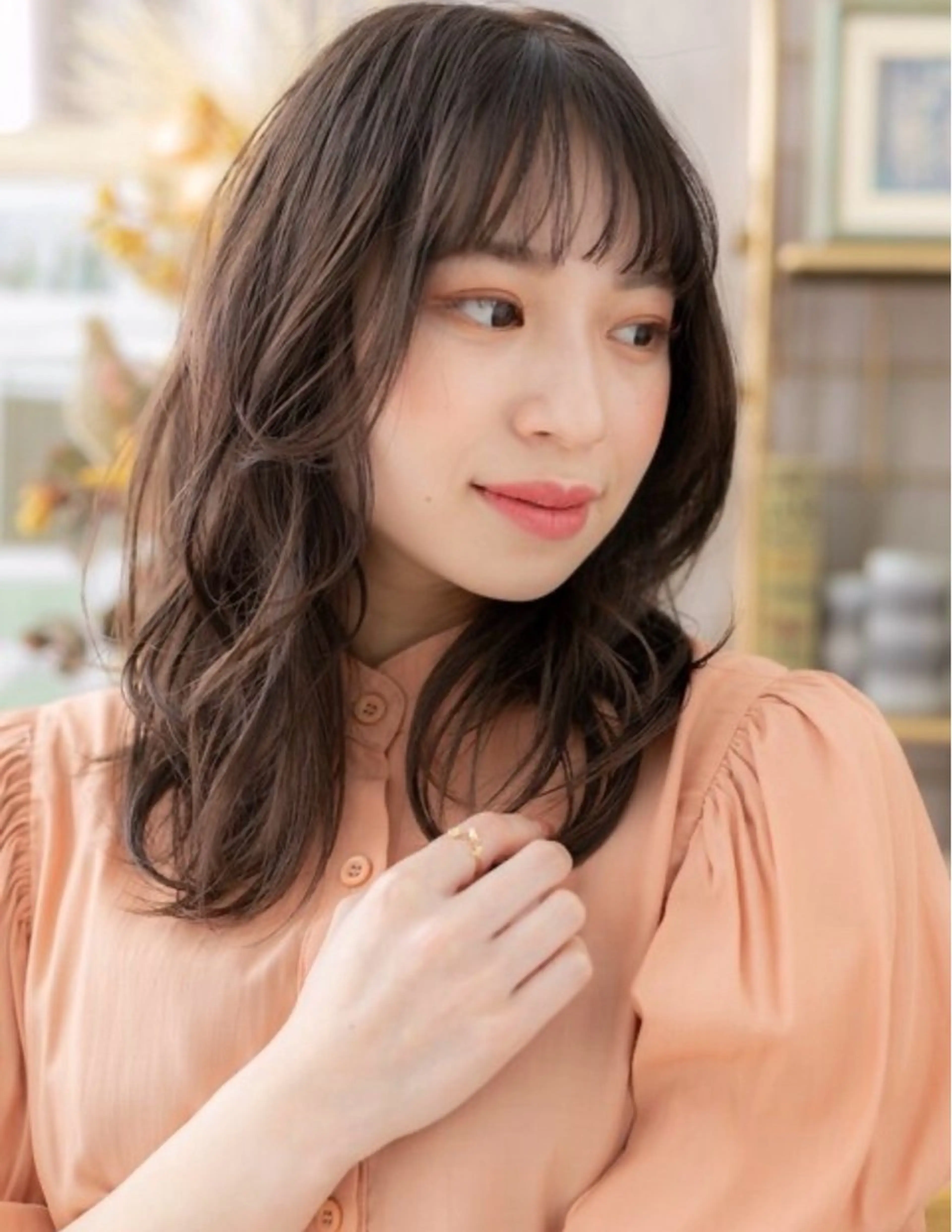 セミロング ヘアカラー 松山 彩香のヘアスタイル