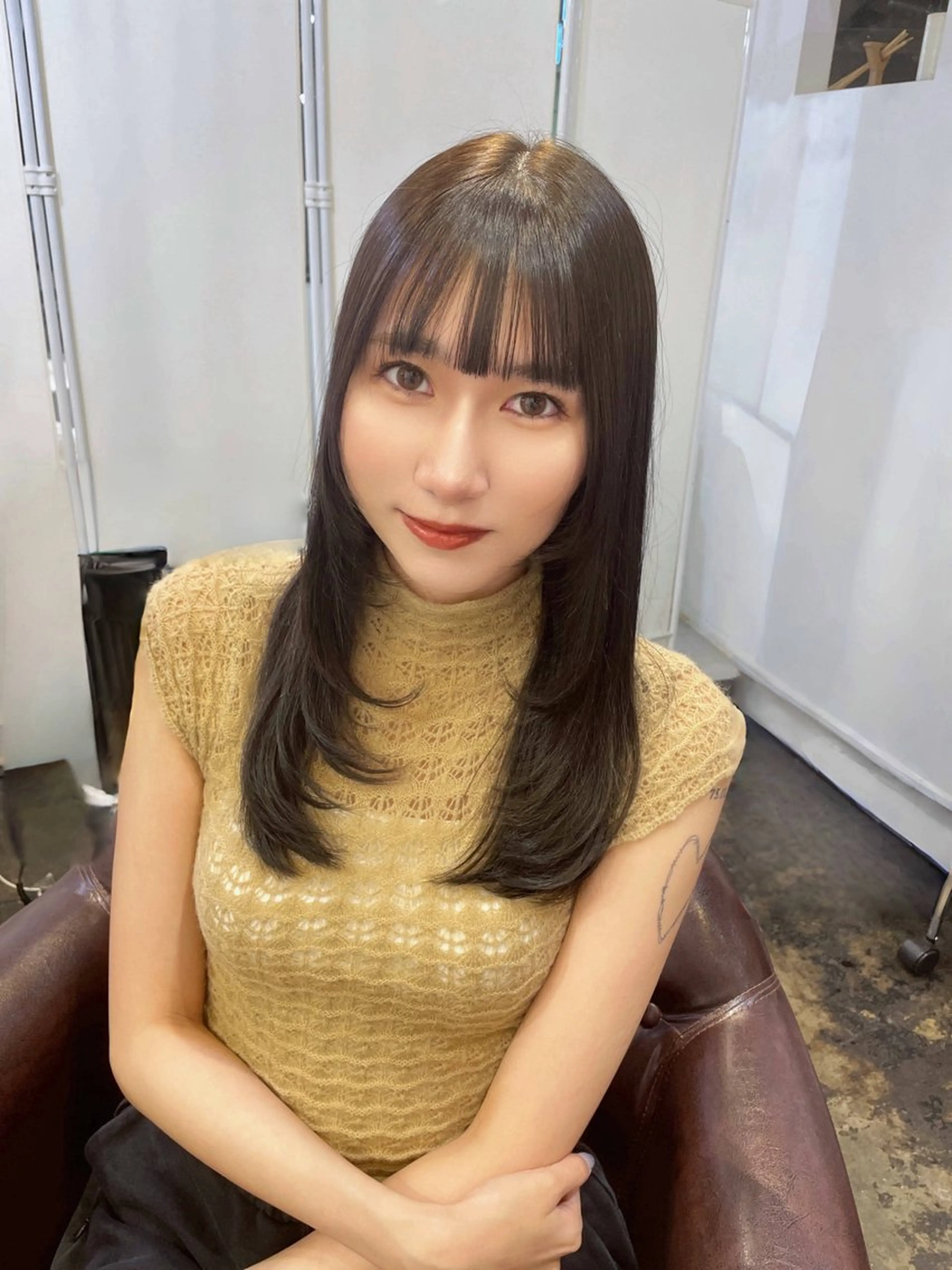 セミロング カラー アッシュ ベージュカラー レイヤーカット MAMI /暖色カラーのヘアスタイル