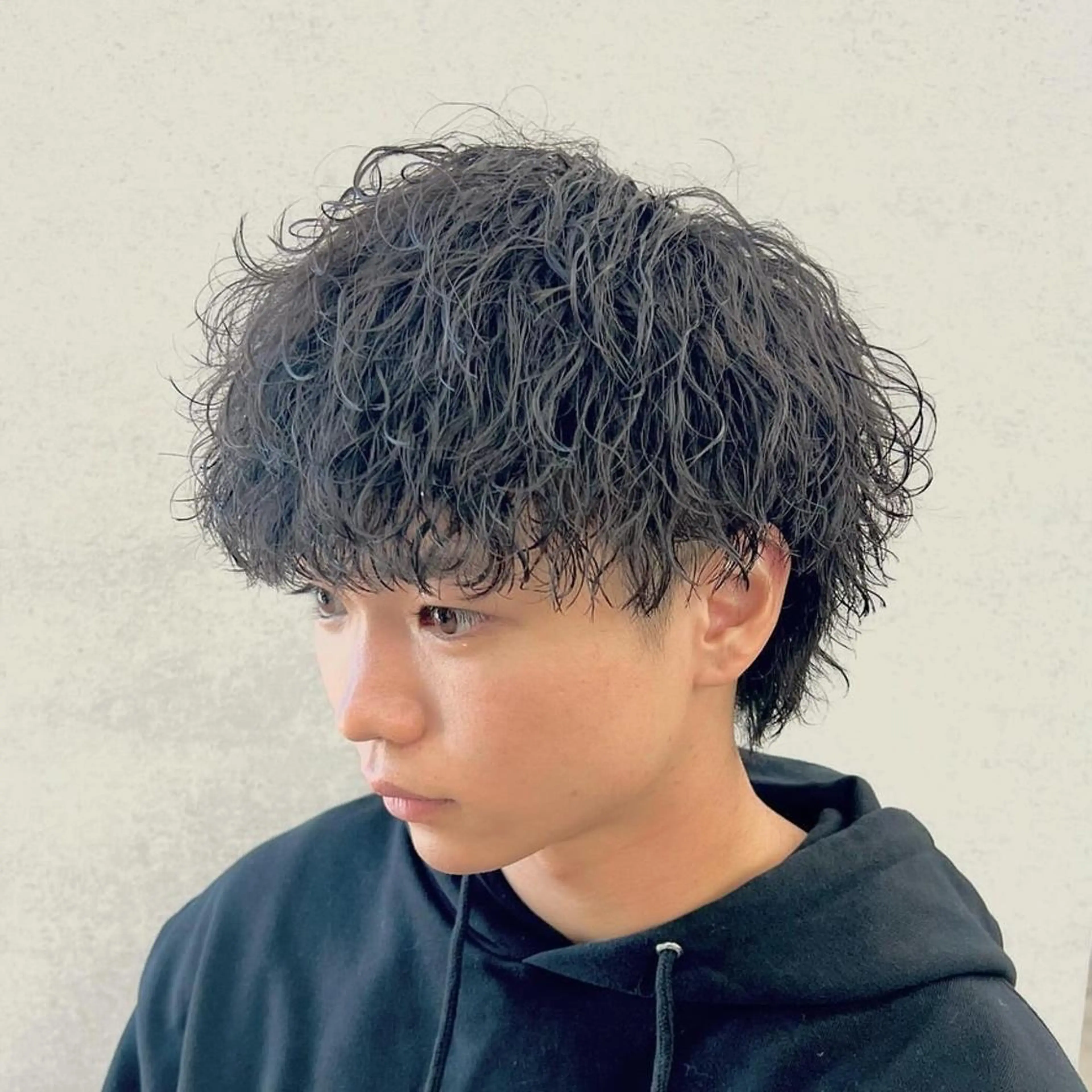 カラー *メンズ専門アカデミ ー🔥BLUCK🏁のヘアスタイル