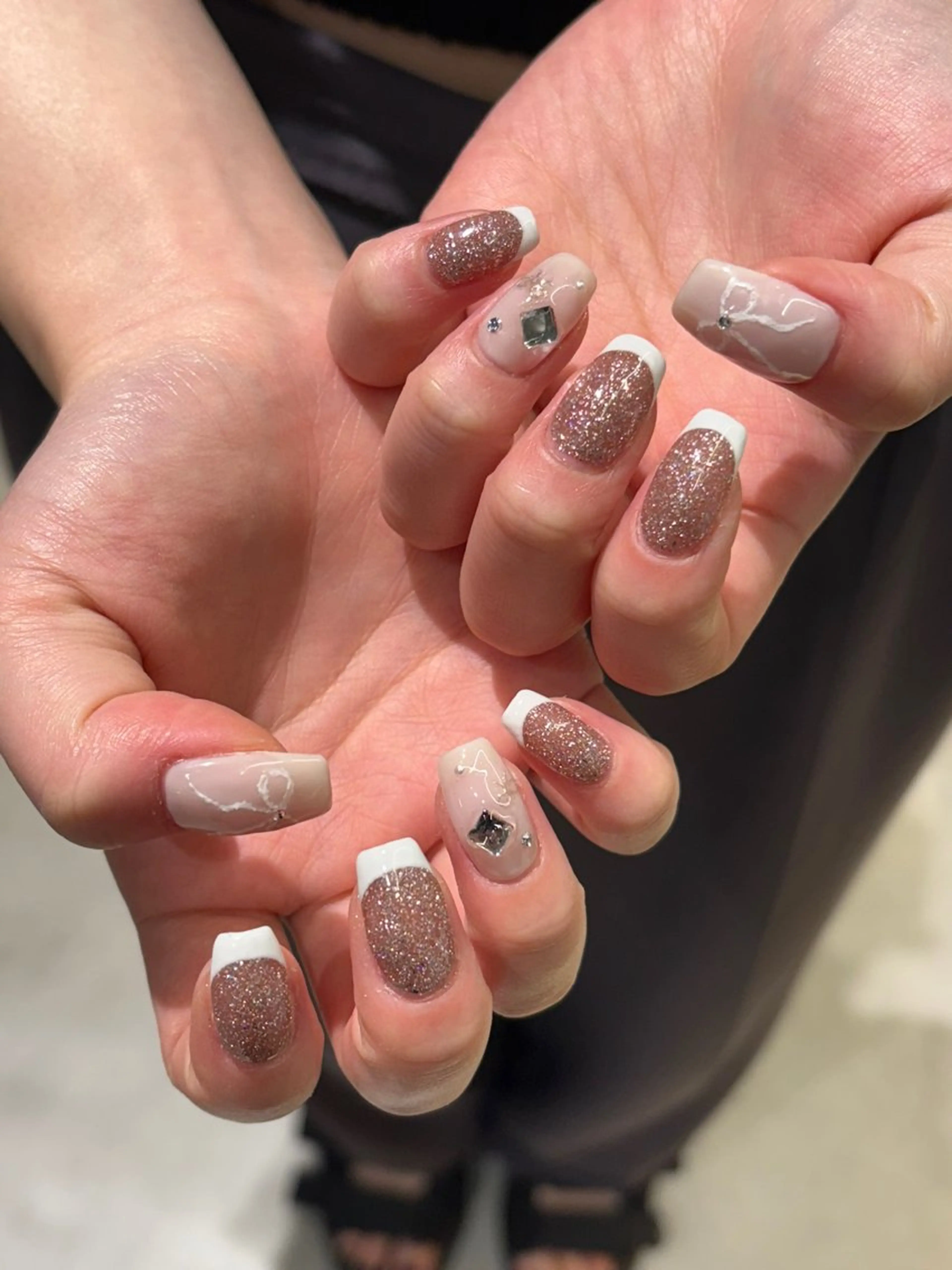 ネイル ハンドネイル Miura.H 🦋🫧のネイルデザイン