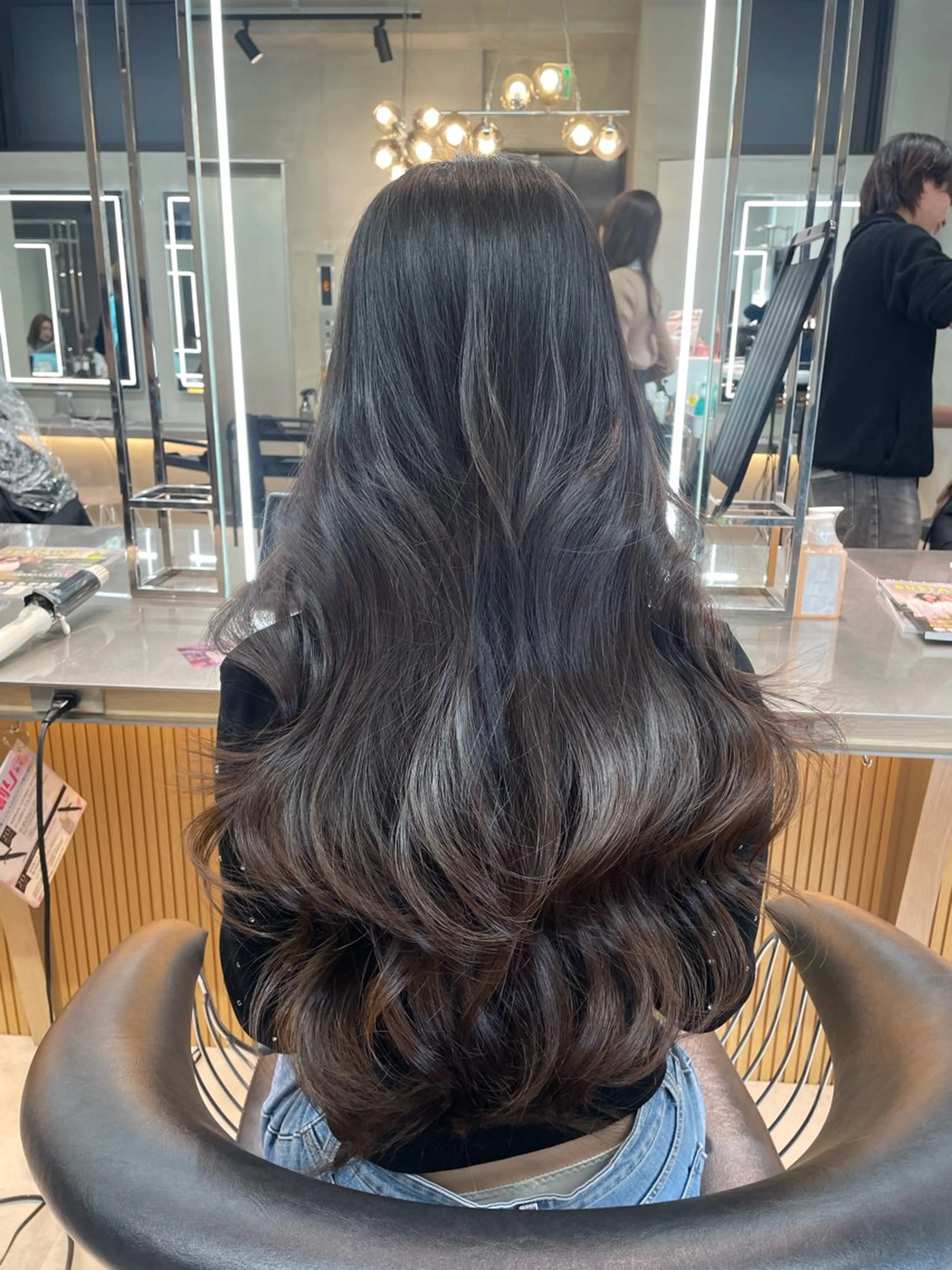 ロング 韓国ヘア/レイヤー Londエレンのヘアスタイル
