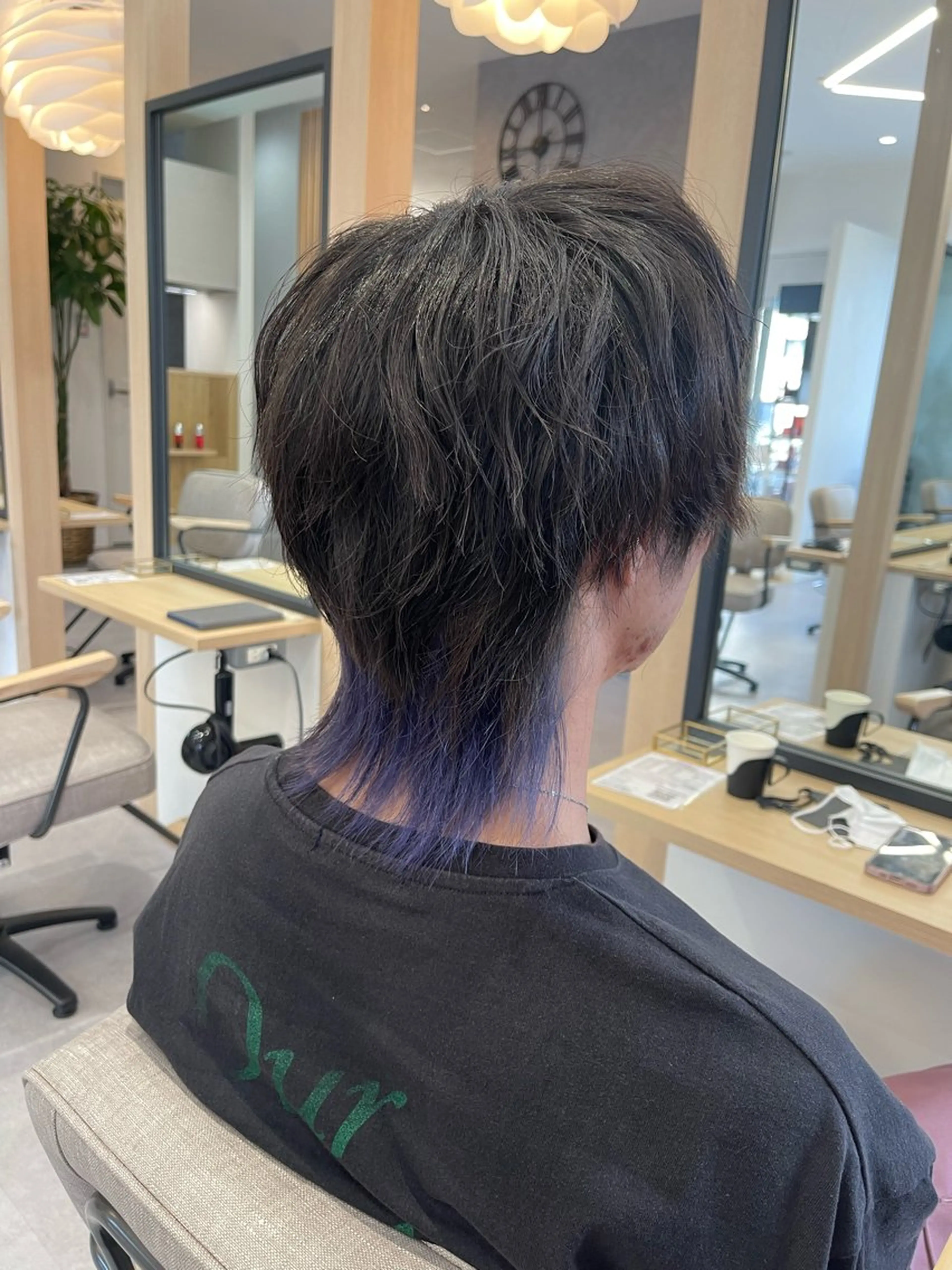 ショート メンズ メンズインナーカラー メンズパーマ メンズウルフカット ウルフカット カット パーマ ショートとレイヤーが 好きな人|三浦翔のヘアスタイル