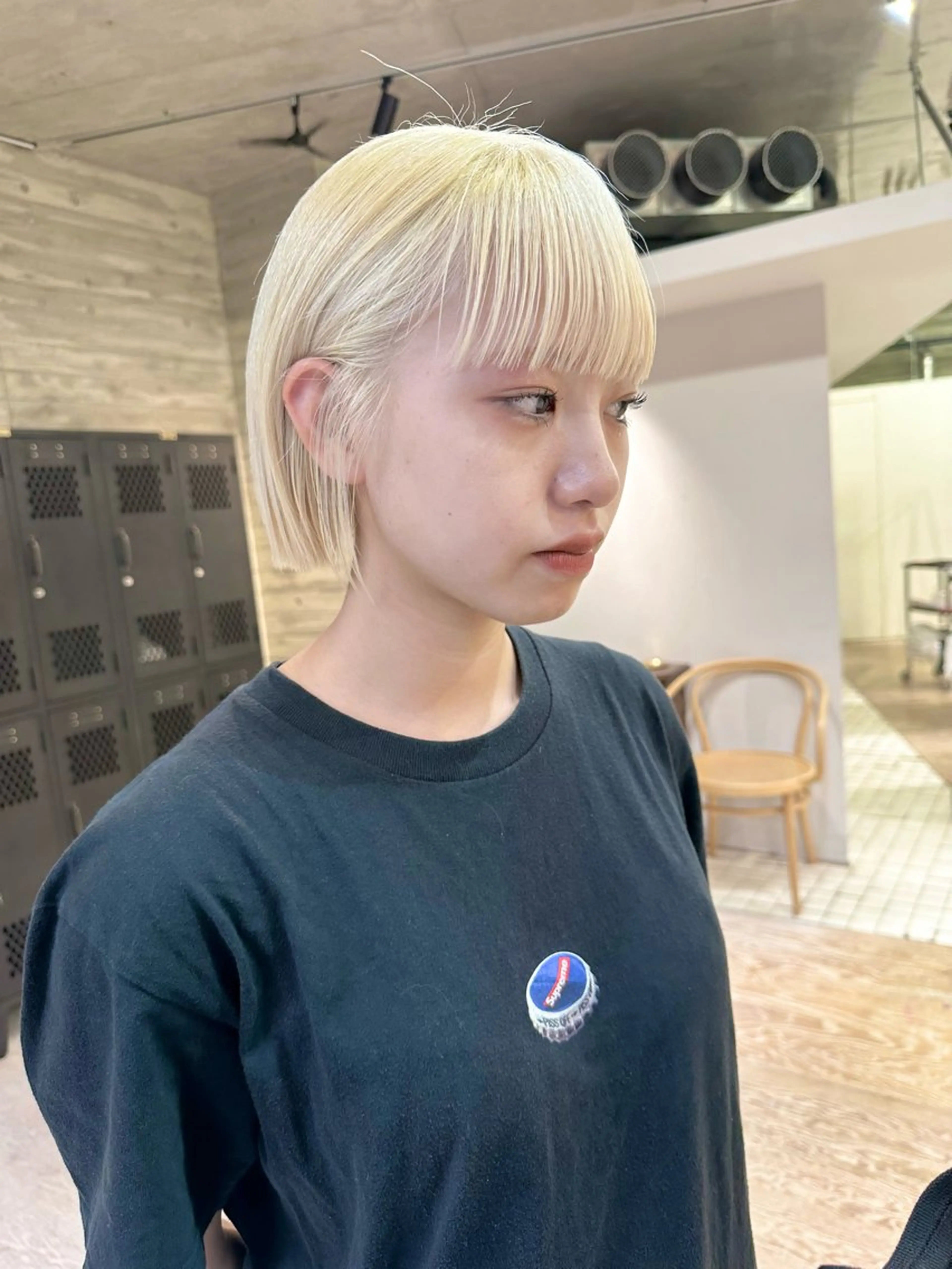 ショート カラー ハイトーンカラー ヘアカラー トリートメント kai .のヘアスタイル