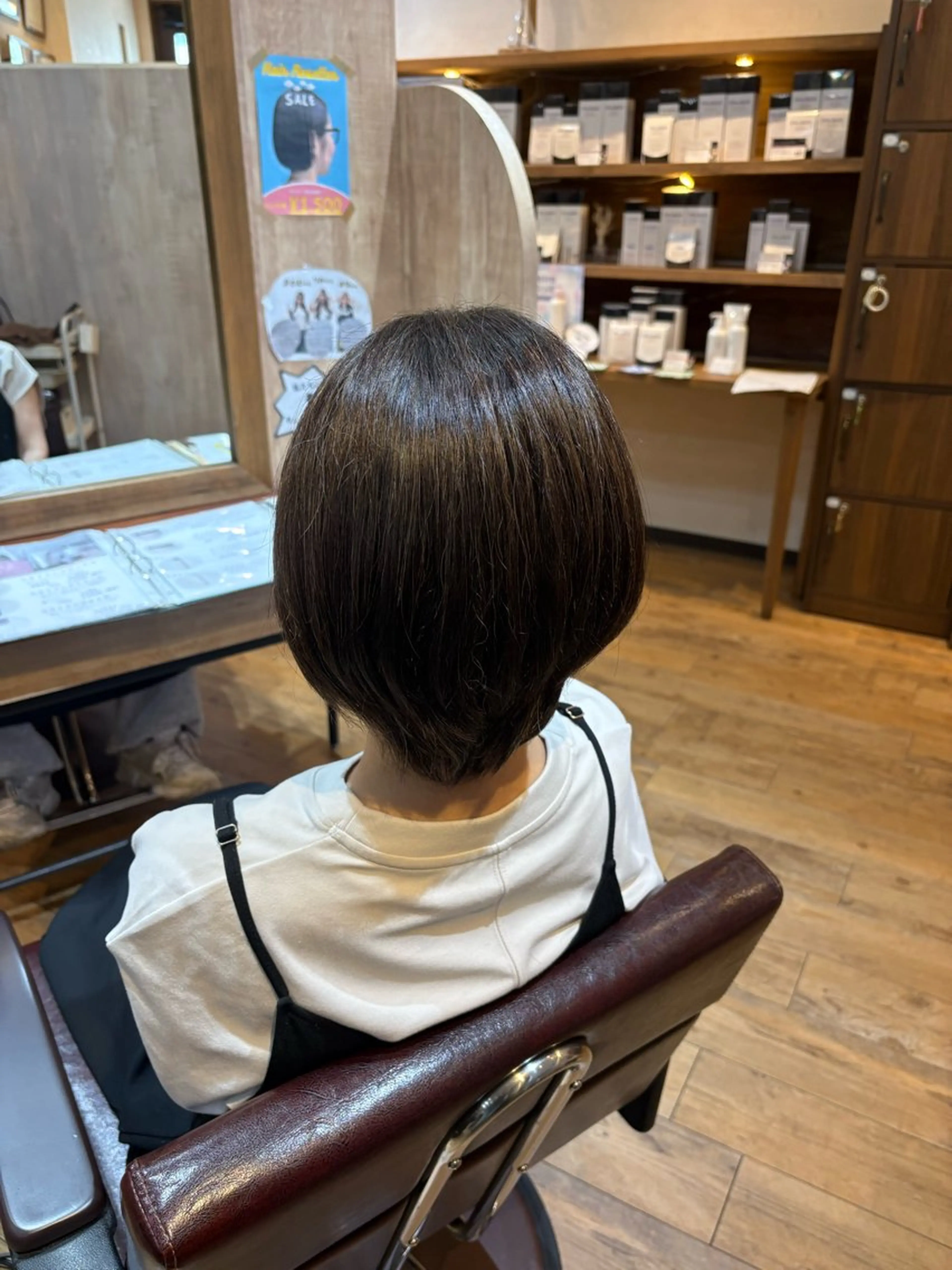 ショート 🫧ブリーチ×透明感 カラー🎀ココカラのヘアスタイル
