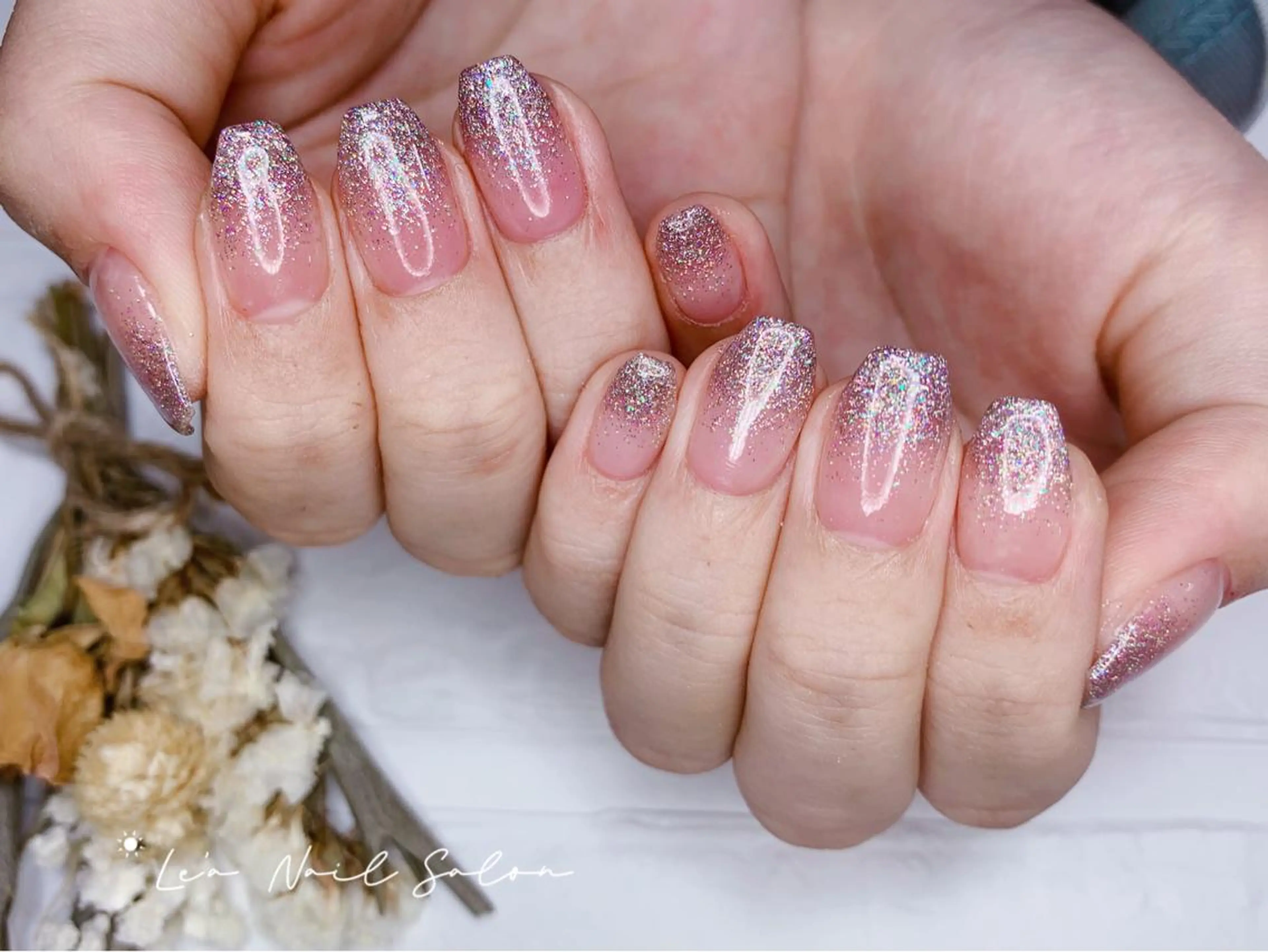 ショート カラー ネイル Le’a NailSalonのネイルデザイン