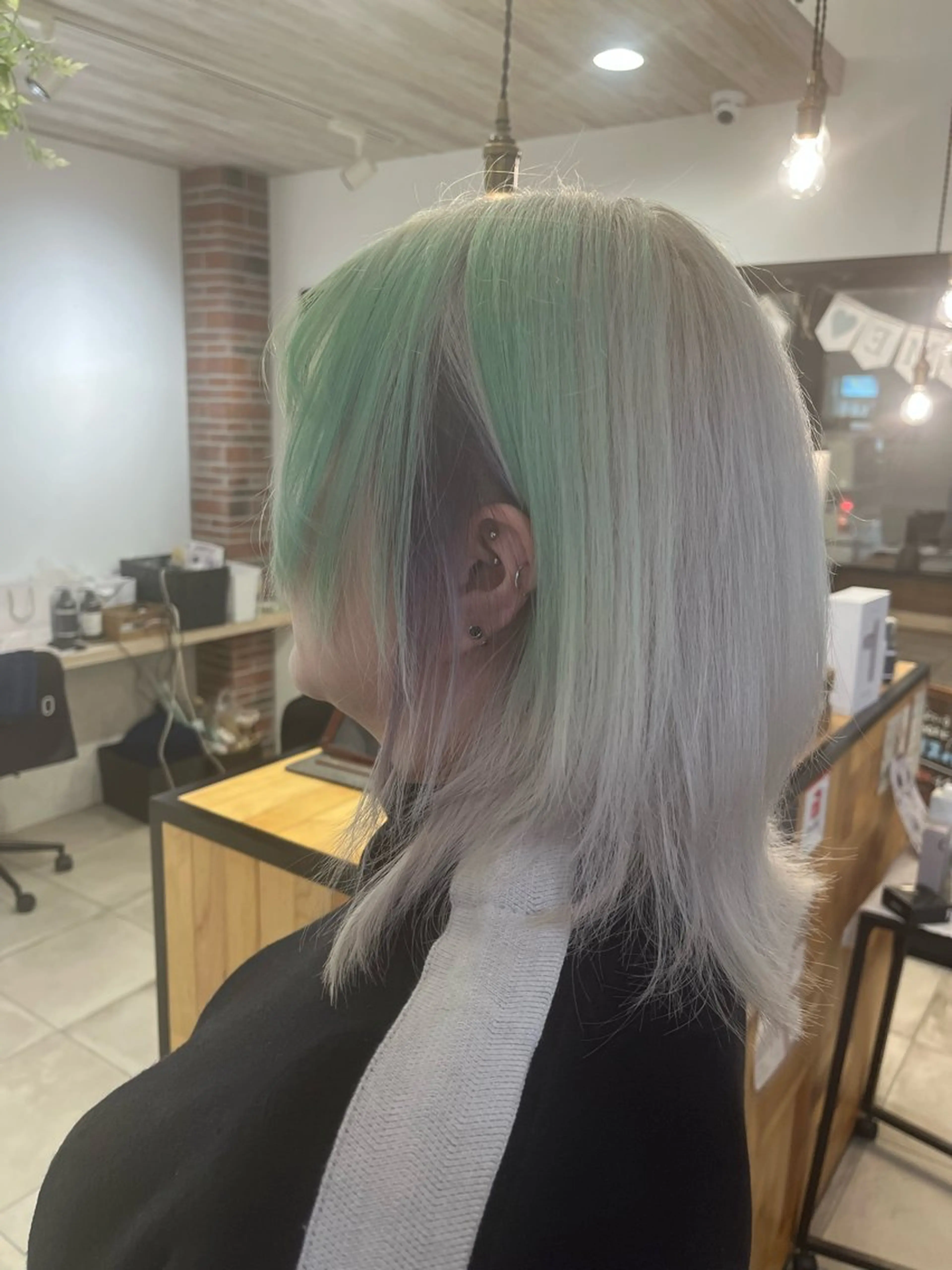 ミディアム ヘアカラー ✨ カラーリストひろき✨のヘアスタイル