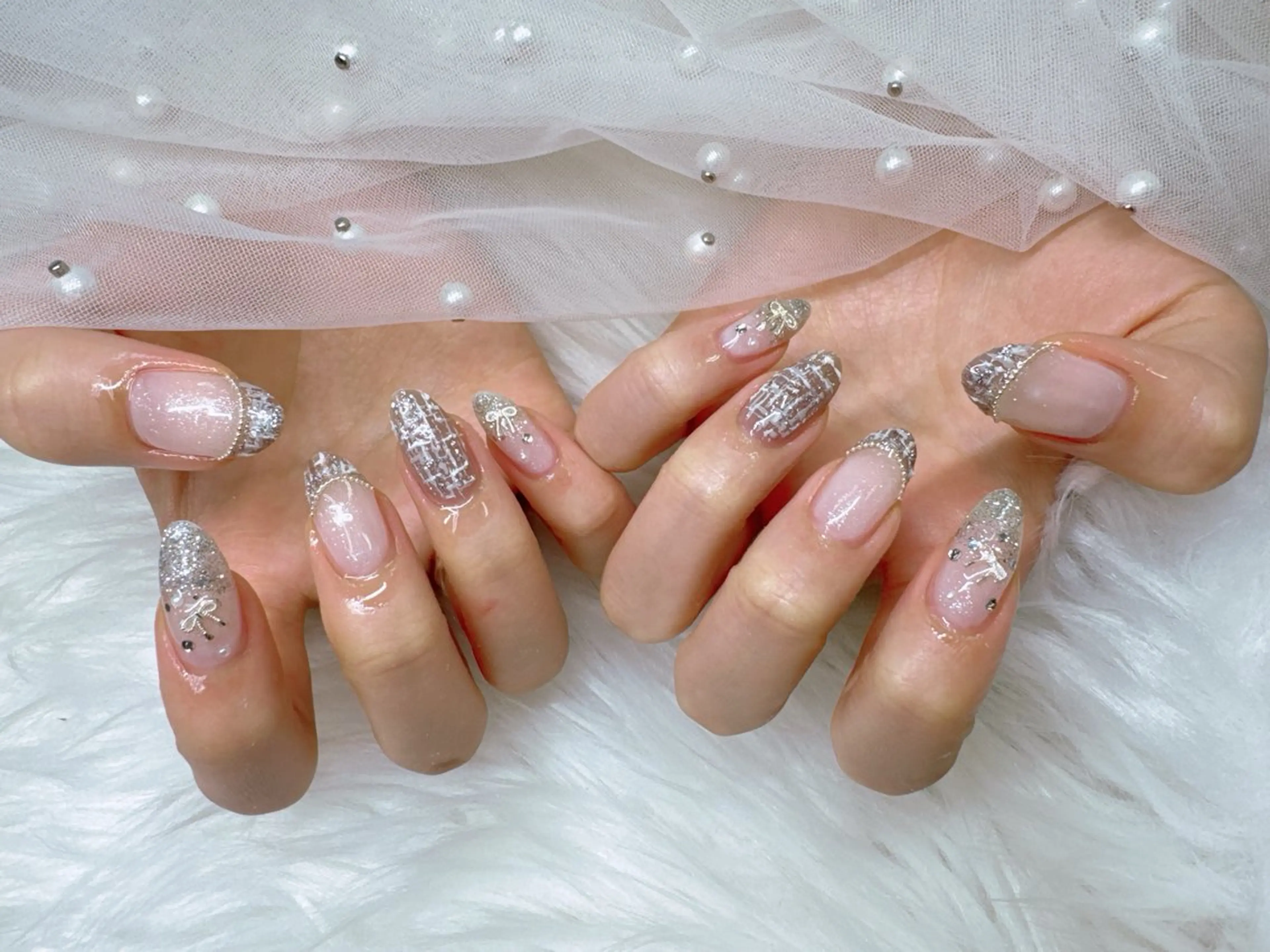 ネイル フレンチネイル ガラスフレンチ キラキラネイル マグネットネイル マグネットフレンチ ハンドネイル Queeens nailのネイルデザイン