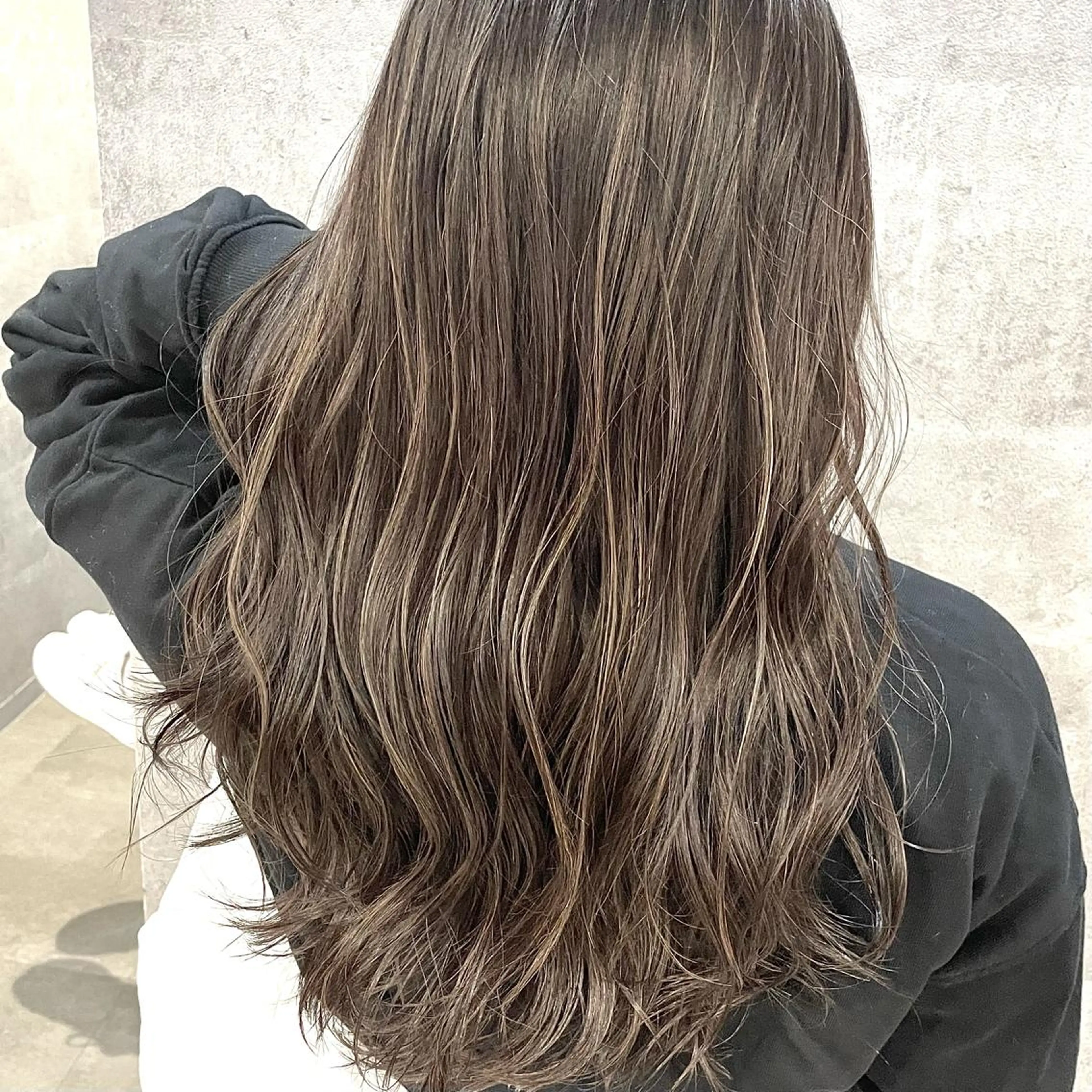 ロング カラー ハイライトカラー ハイライト ✨MiL✨ ✨心斎橋✨のヘアスタイル