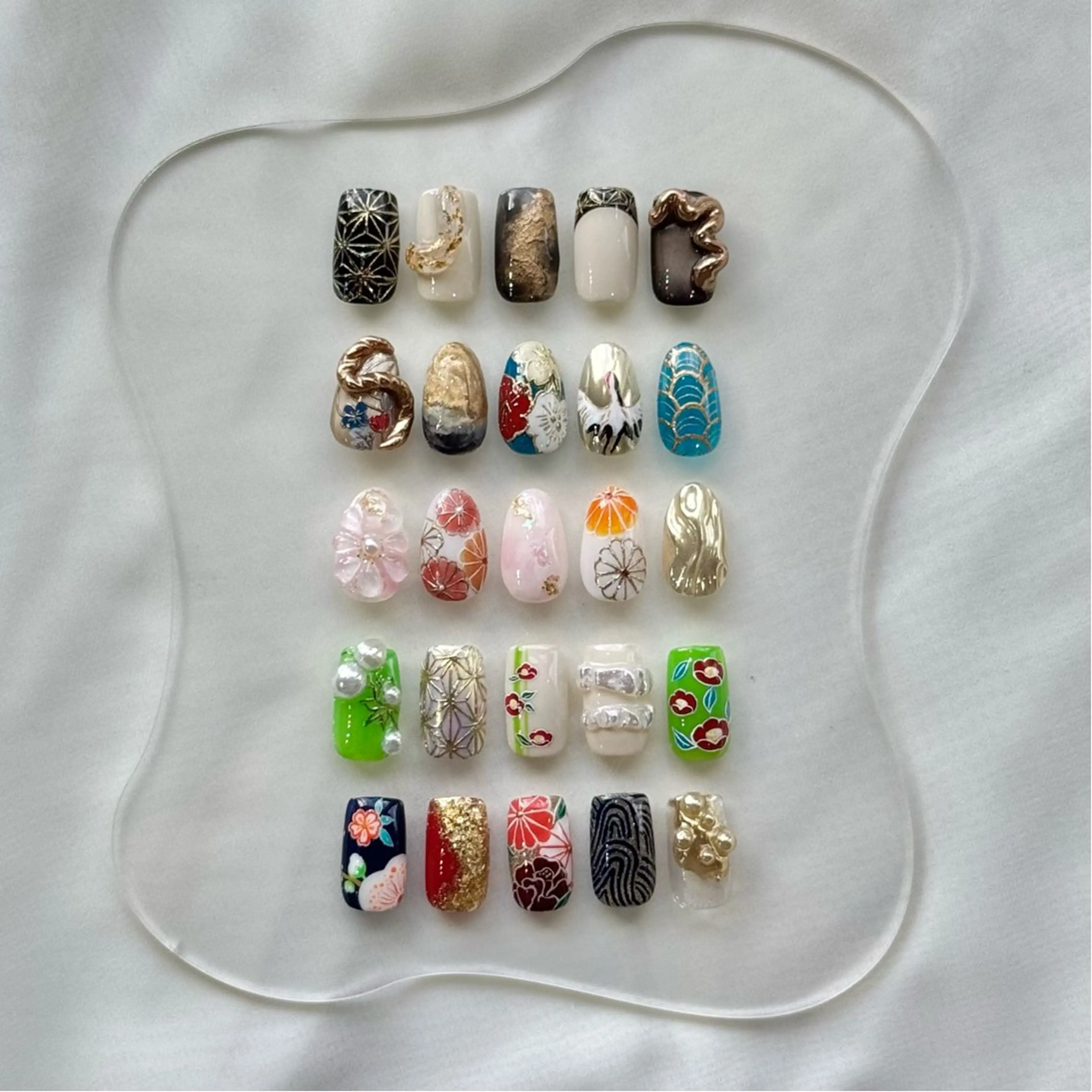 ネイル 成人式 MISATO ネイリスト福岡/薬院のネイルデザイン