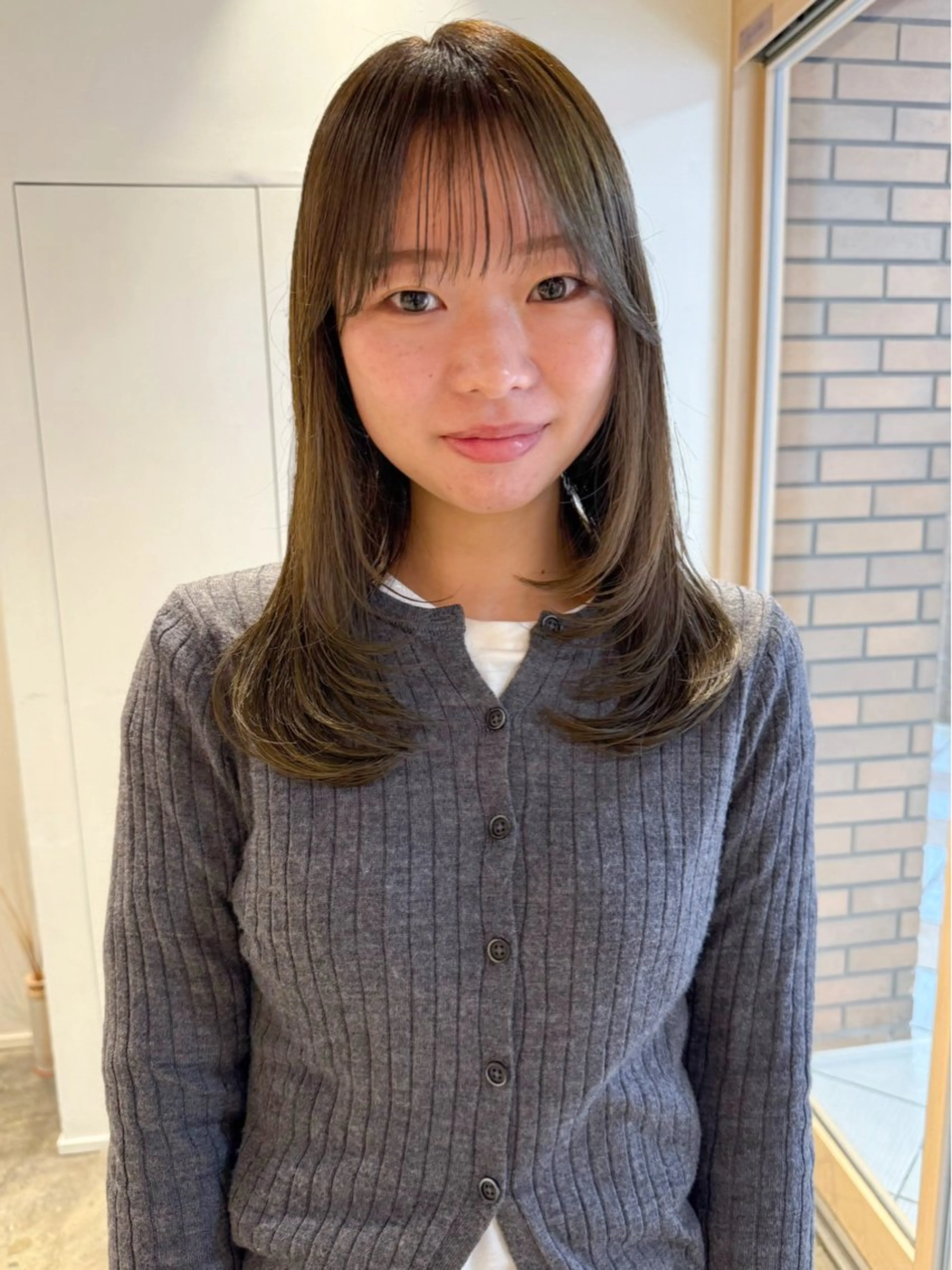 ミディアム カラー カット ヘアカラー ANY mikuのヘアスタイル