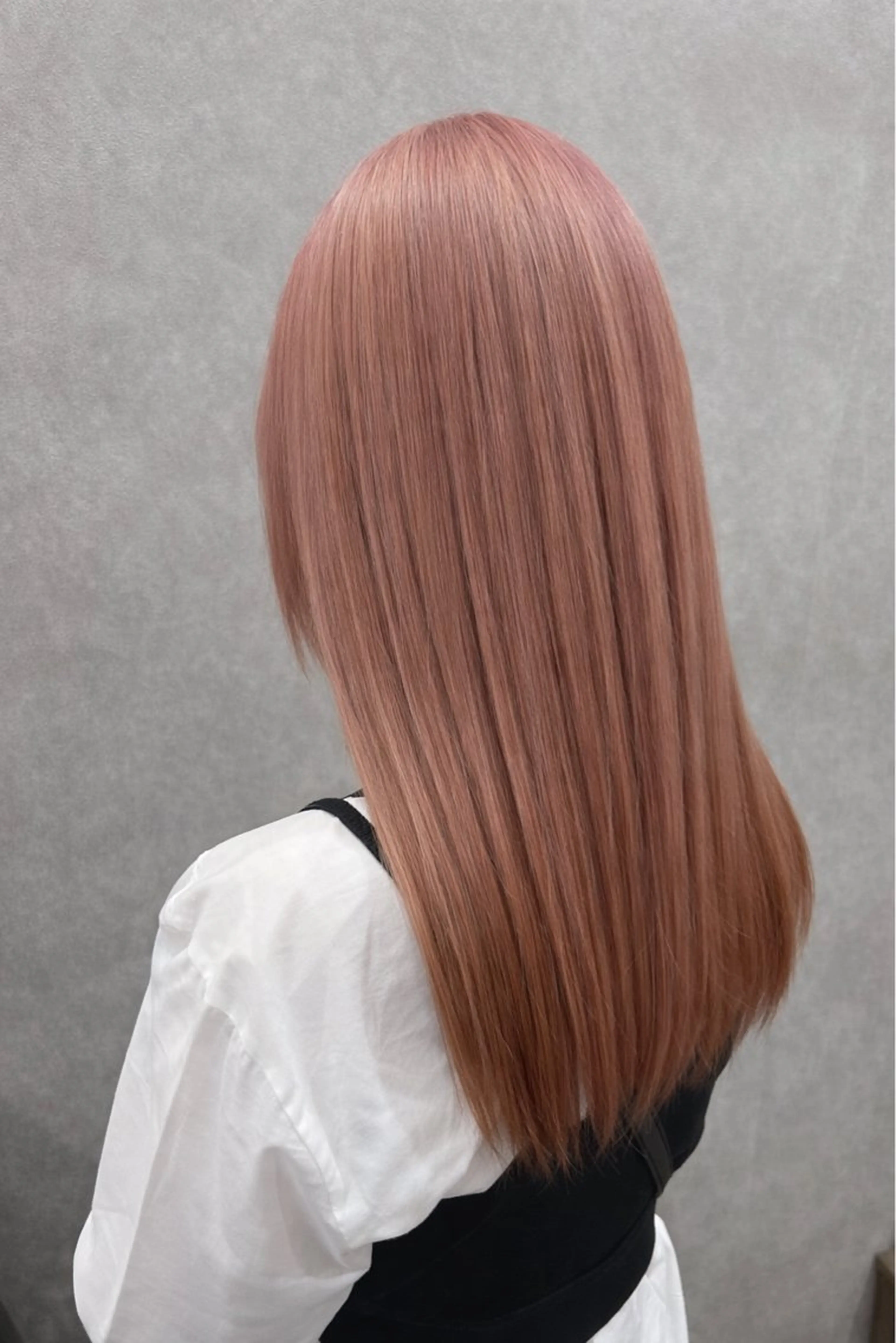 セミロング カラー ベージュカラー ピンクカラー ピンクベージュ ヘアカラー トリートメント ミルクティー職人× HIROSEのヘアスタイル