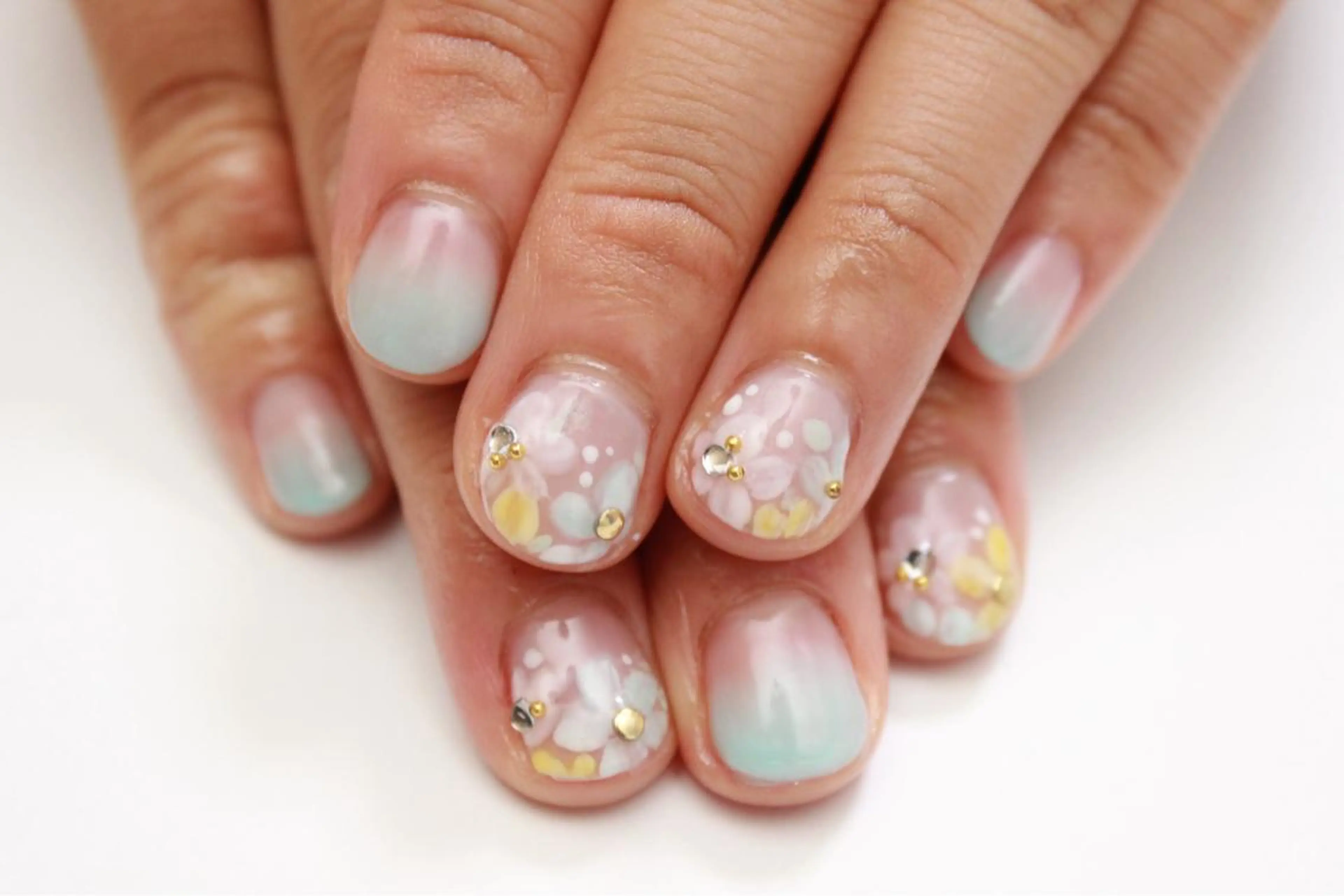 持ち込みシンプルデザインネイル💅💎✨の写真