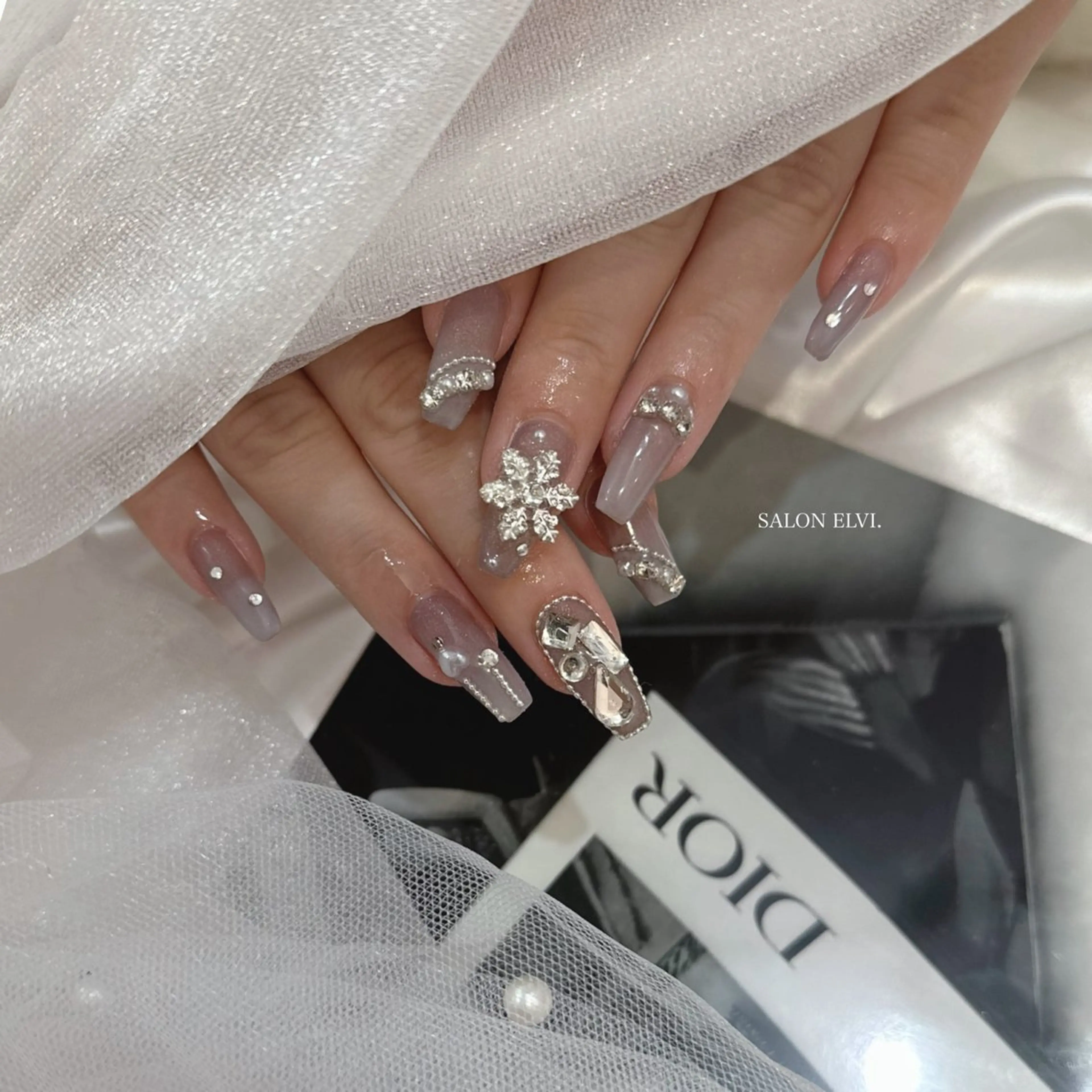 ネイル SALON ELVI.所属・SALON ELVI.のネイルデザイン