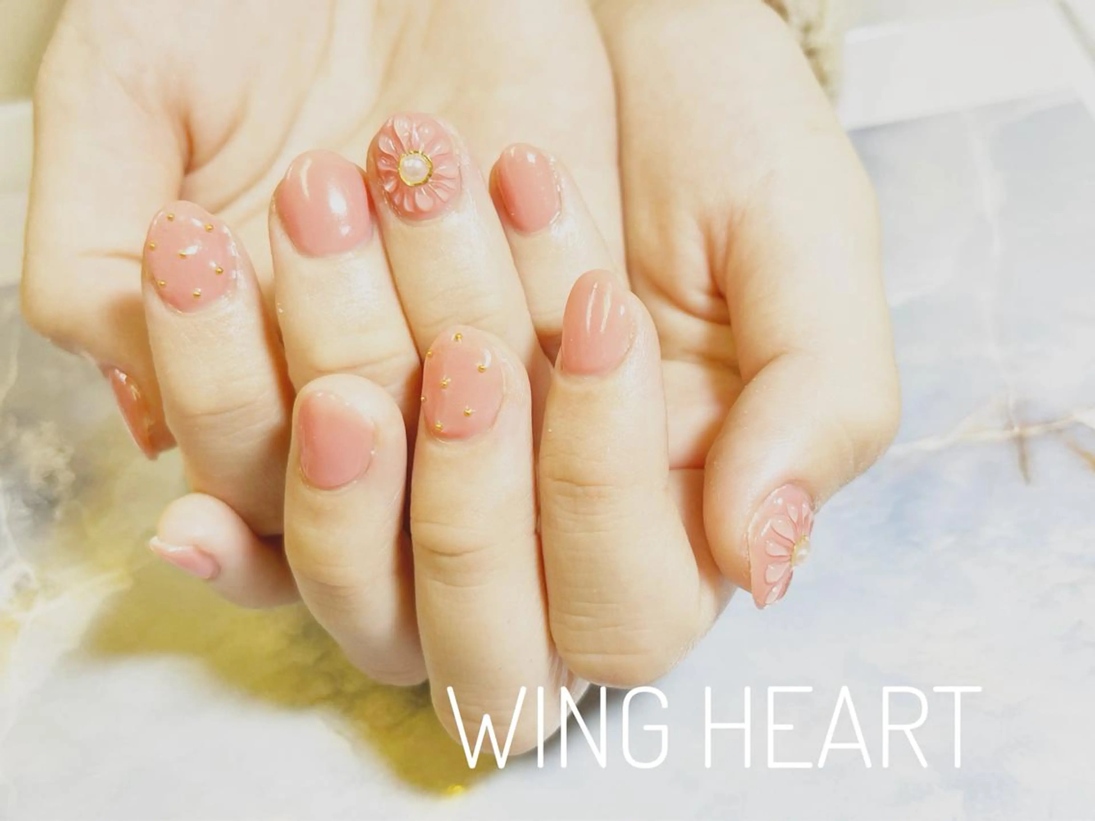 ミディアム ネイル ハンドネイル H NANAのネイルデザイン