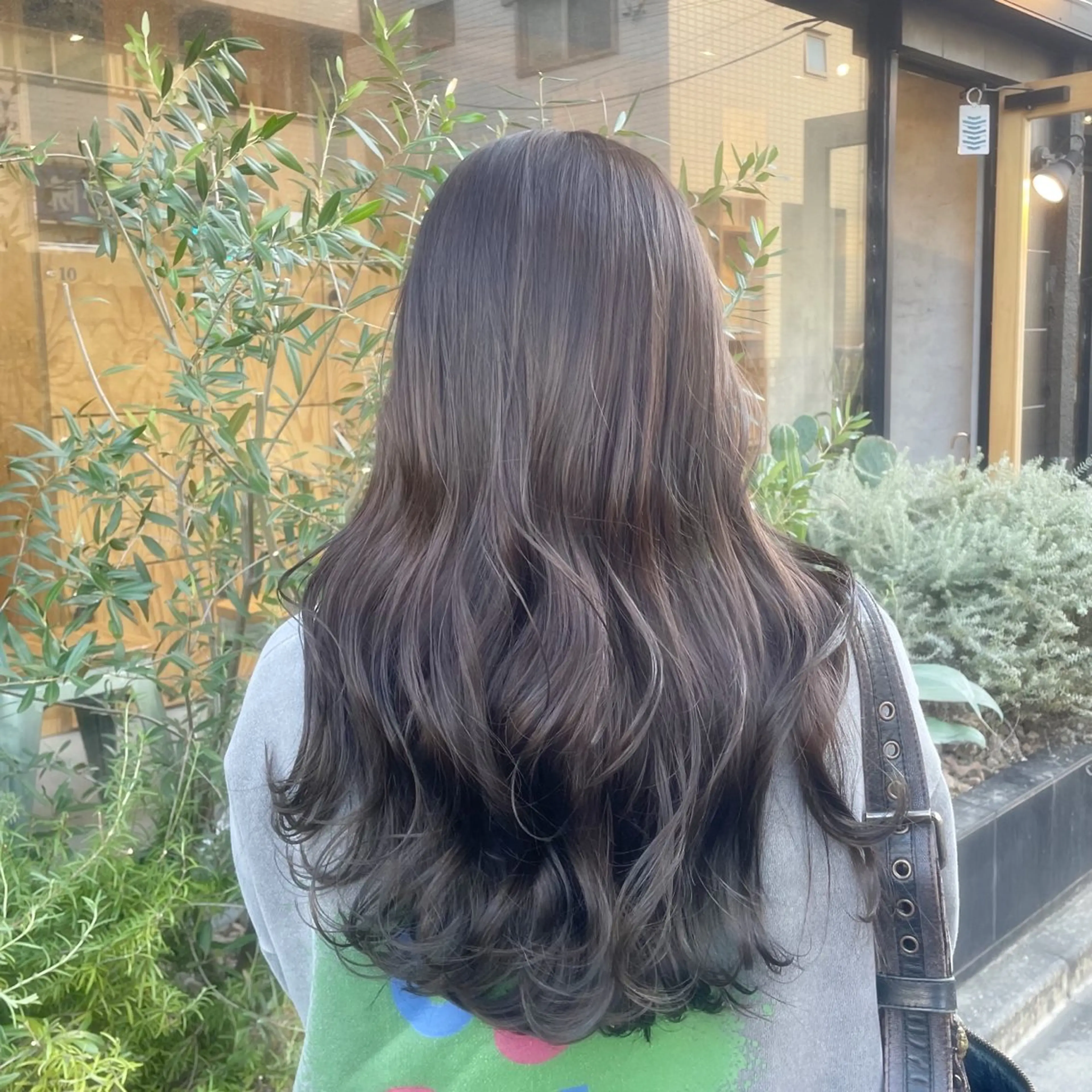 【🥀髪を傷ませたくない方へ💍】80%ダメージレスカラー+艶トリートメントの写真