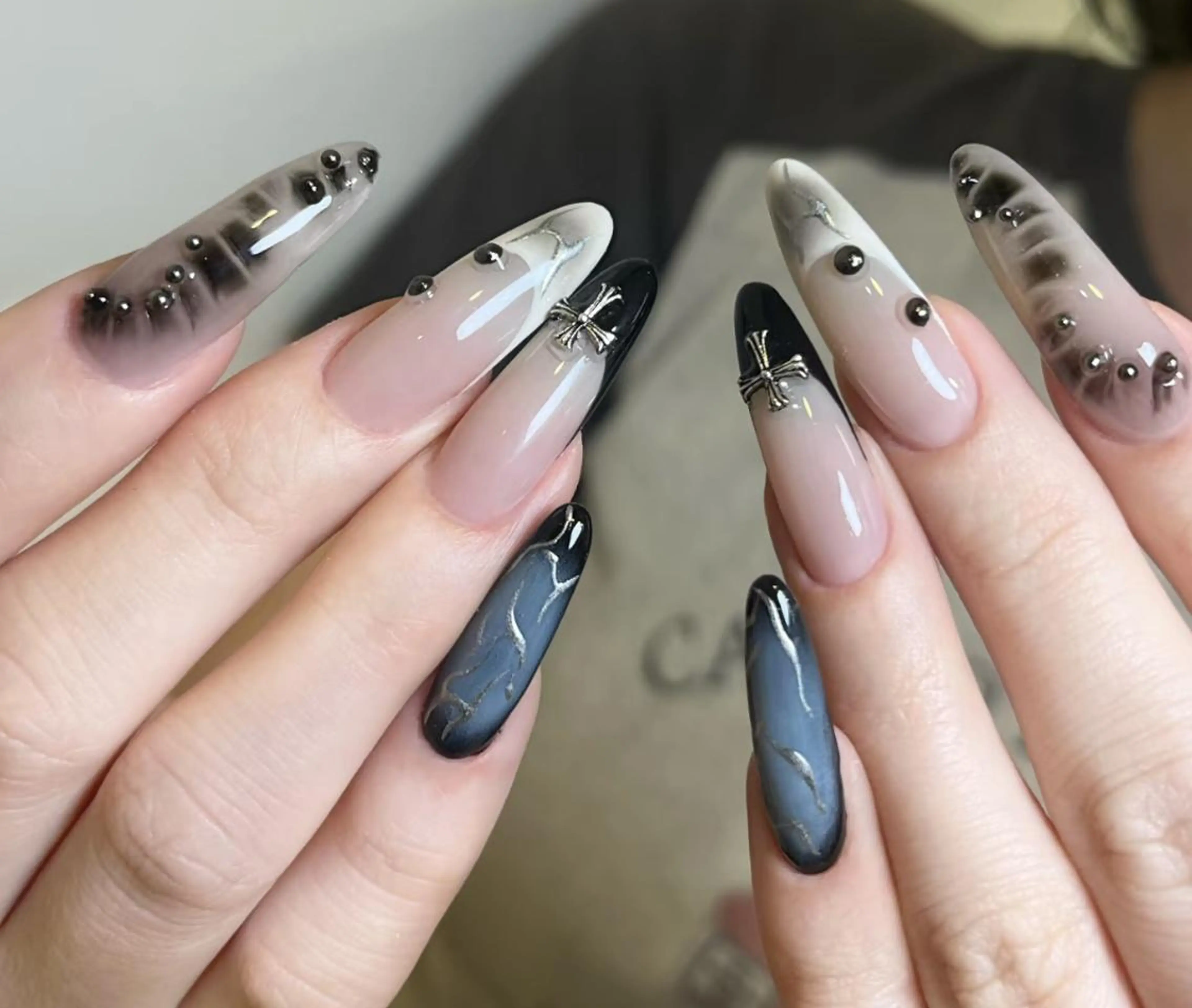 ネイル ハンドネイル エリ🫧 nail池袋東口のネイルデザイン