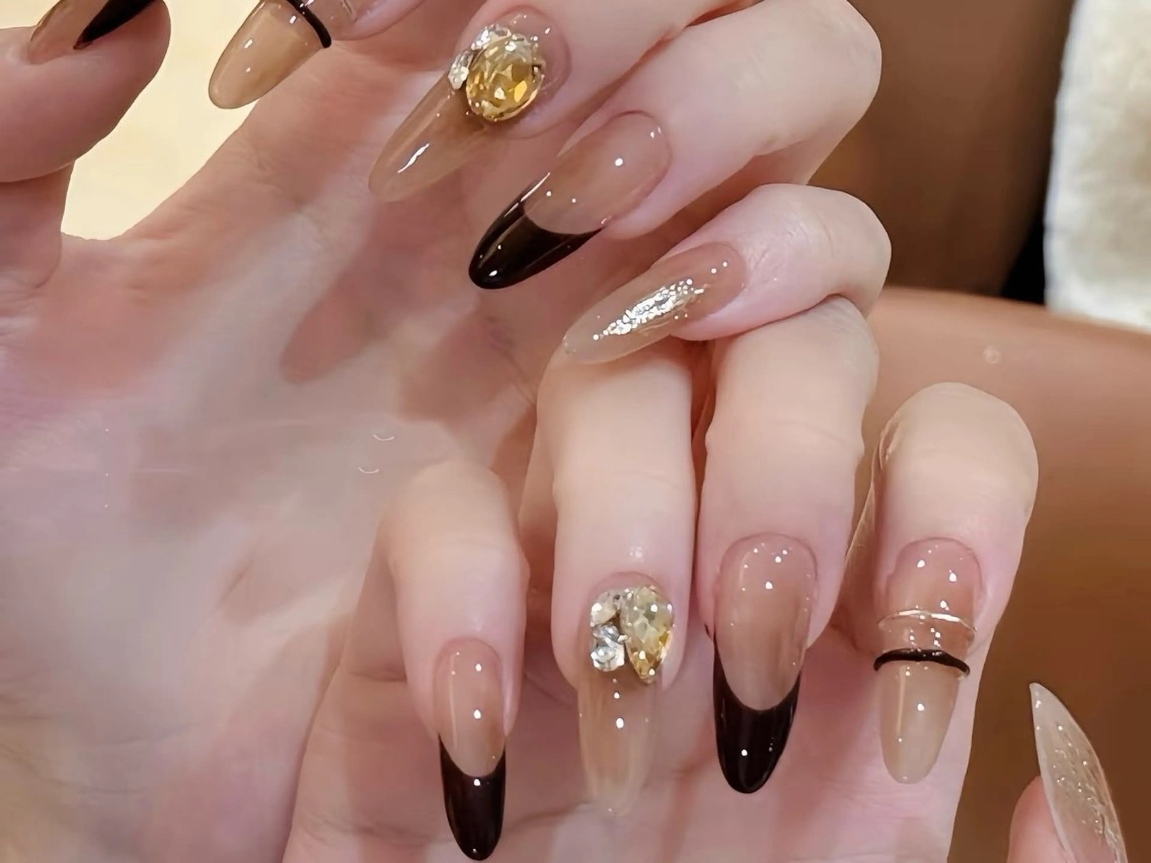 ネイル 長さ出し フットネイル フレンチネイル ジェルネイル ガーリー ハンドネイル NYネイルサロン 千葉中央店のネイルデザイン