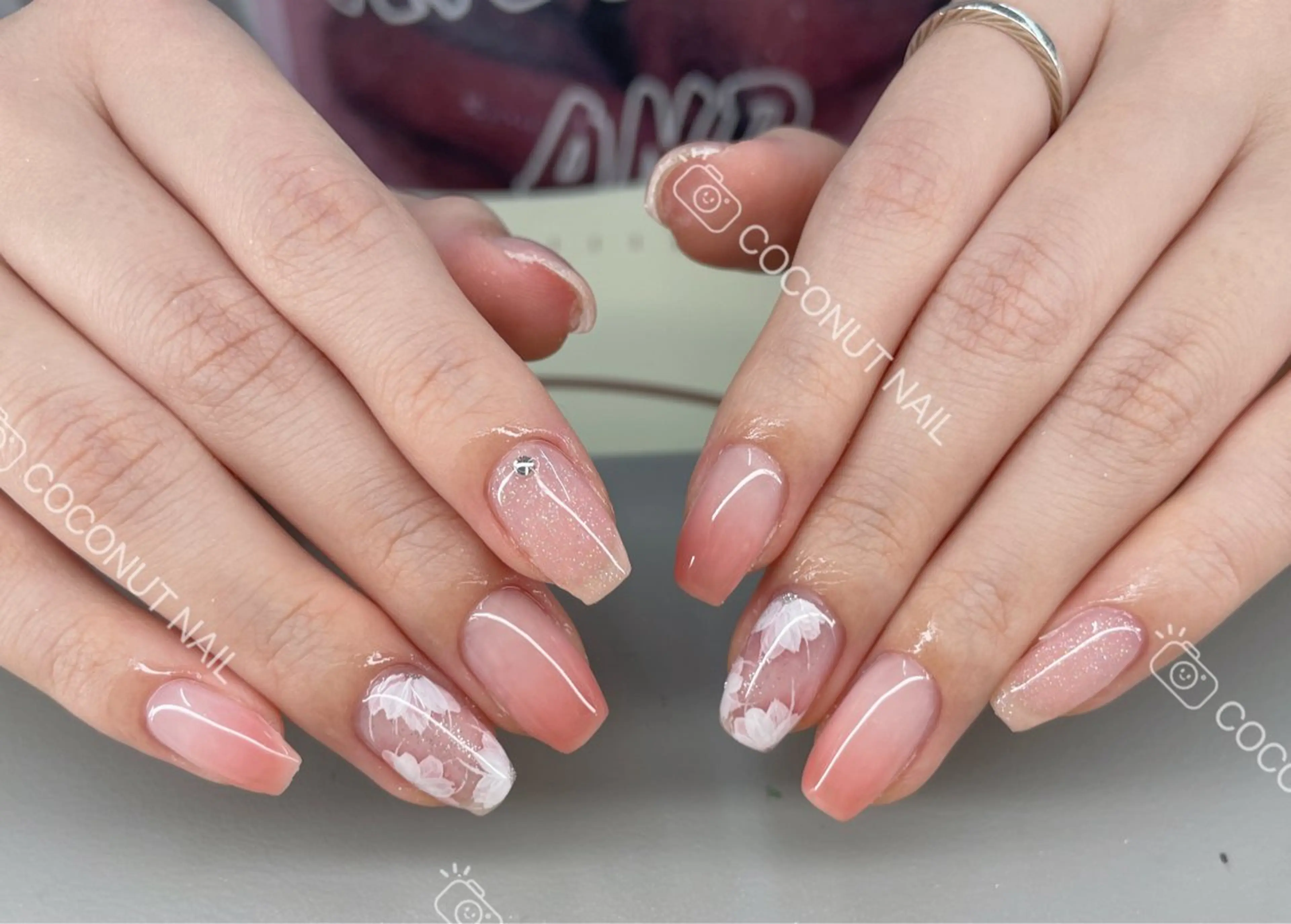 ネイル ハンドネイル 神田 ココナッツのネイルデザイン