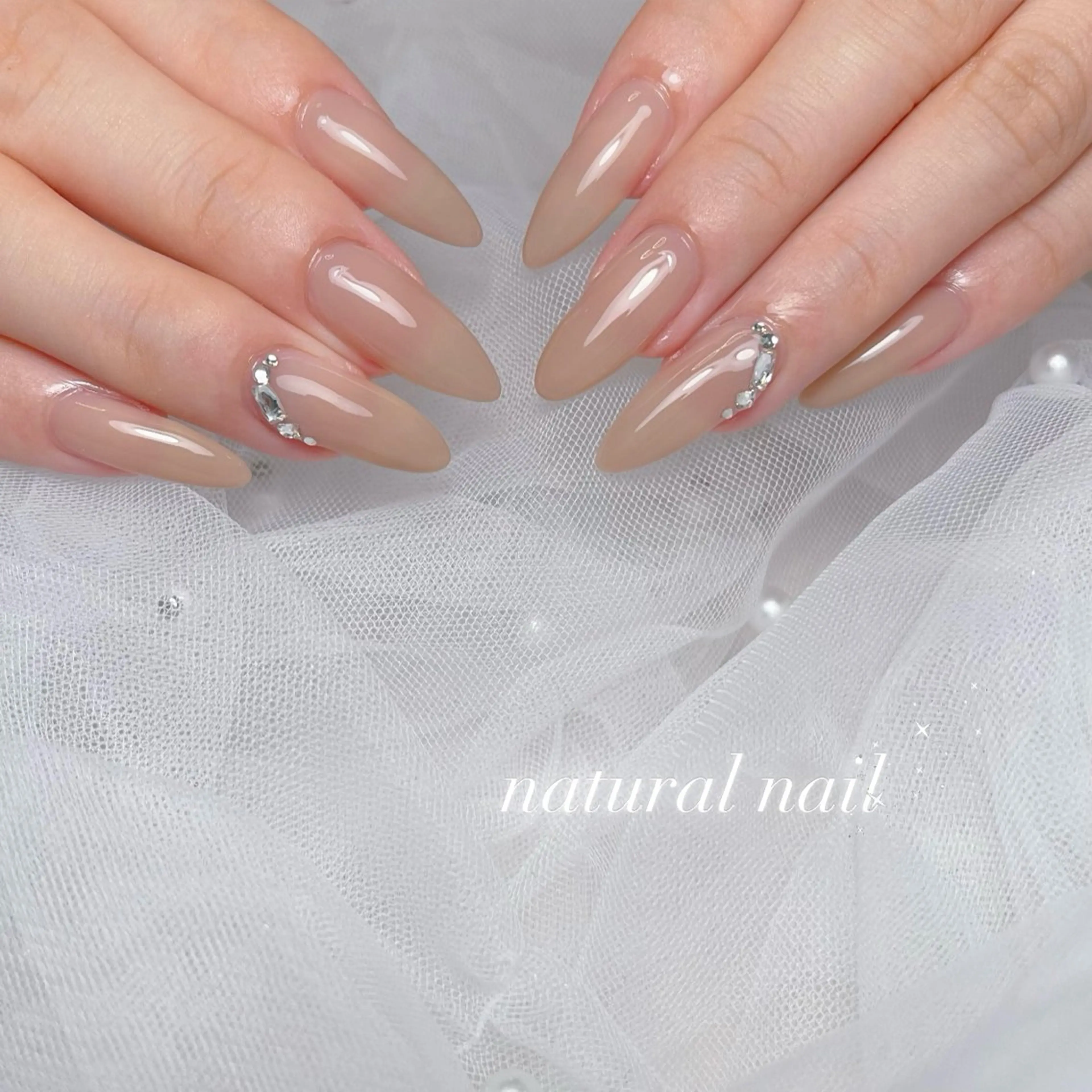 ネイル アートネイル 長さ出し ジェルネイル 韓国ネイル 持ち込み ハンドネイル RE SALONのネイルデザイン