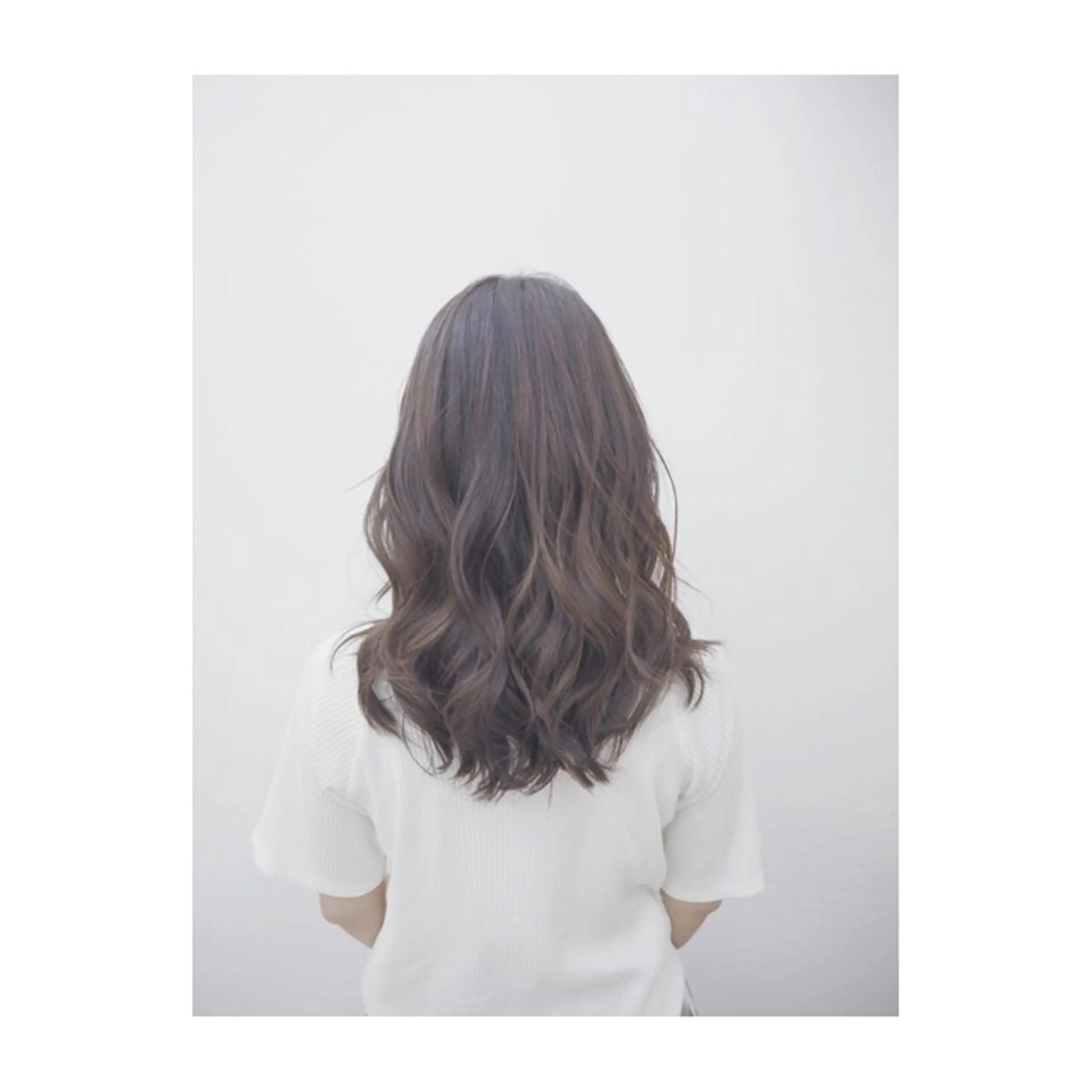 セミロング カラー 永岡 鉄平のヘアスタイル