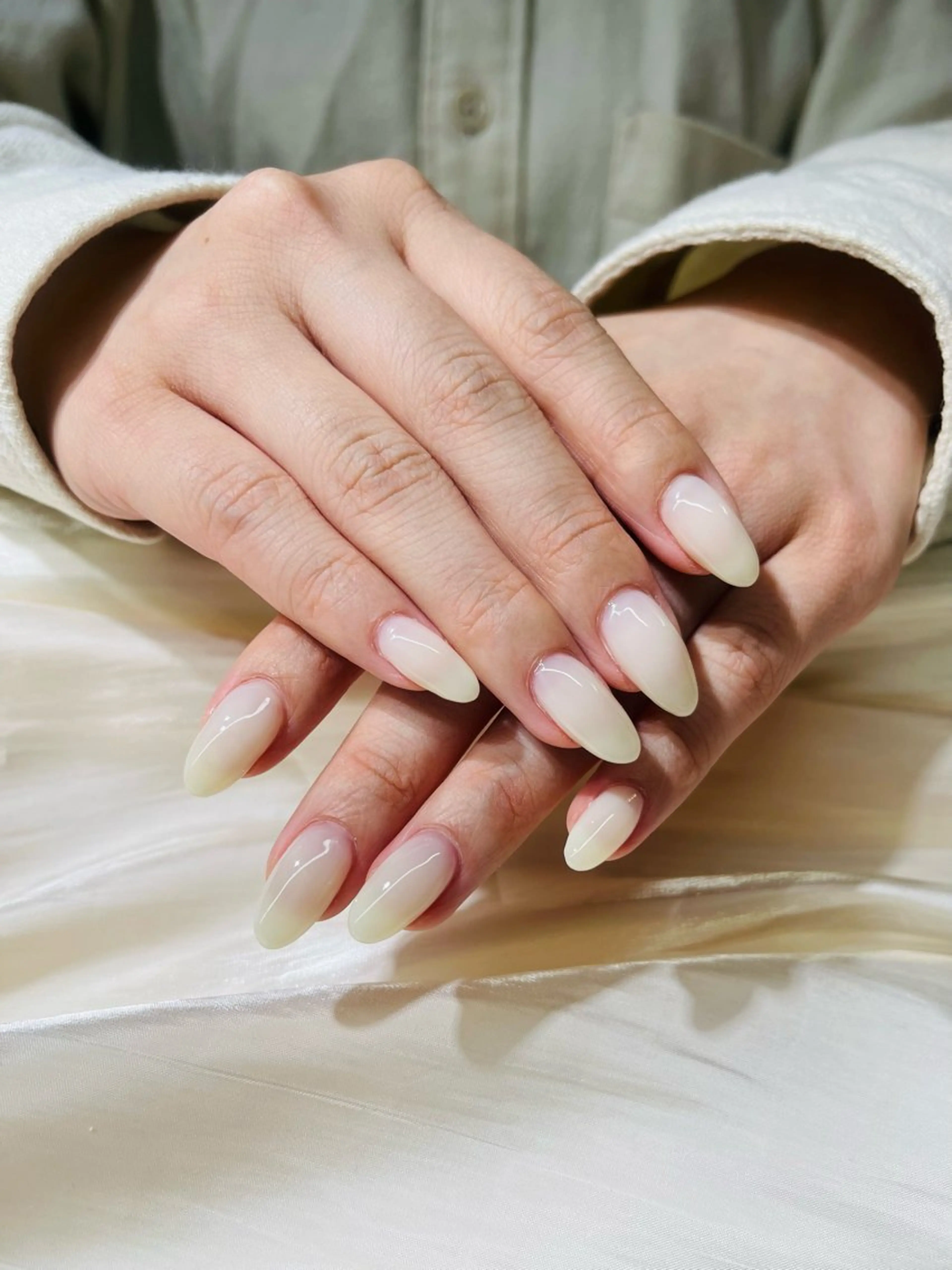 ネイル ハンドネイル ハンドケア SNOW LITのネイルデザイン