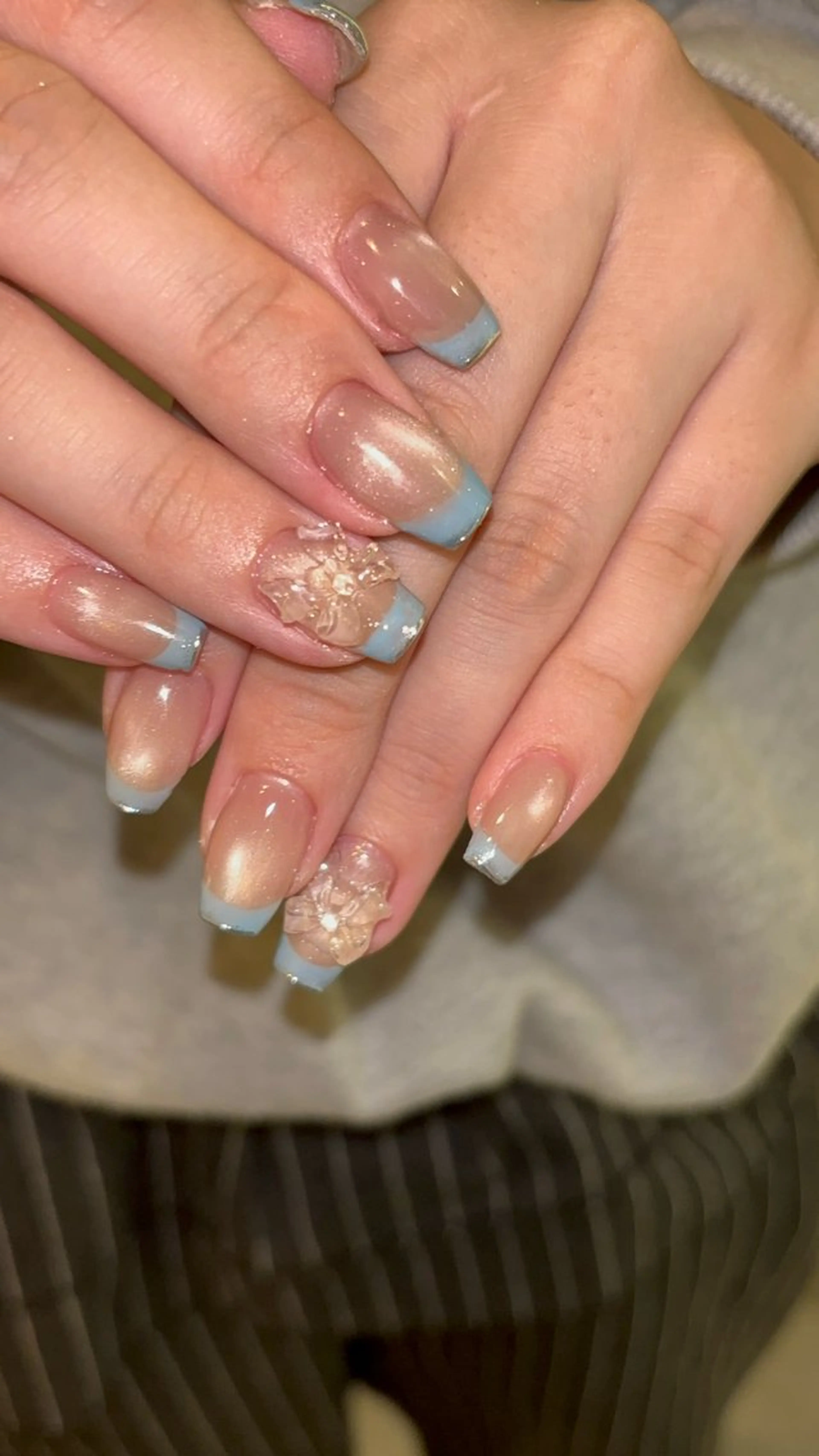 ネイル ブルー マグネットネイル ハンドネイル さやかNail 堺筋本町🎀🫧のネイルデザイン