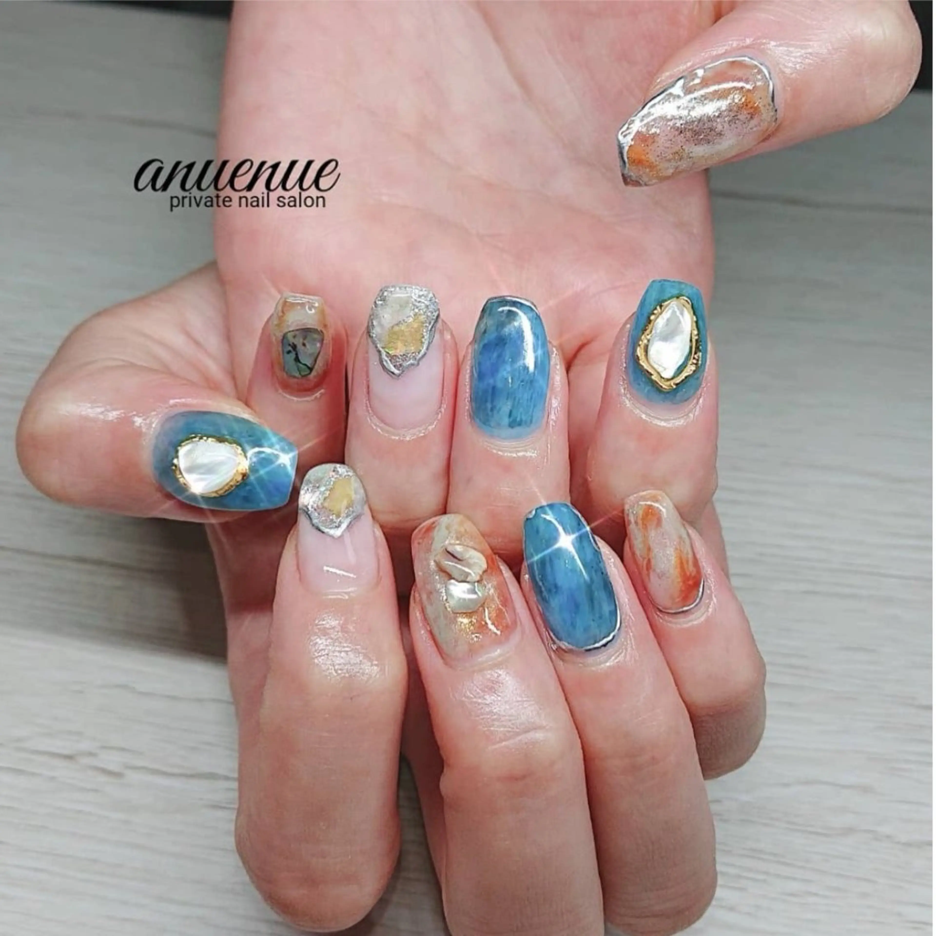 ネイル anuenu eのネイルデザイン