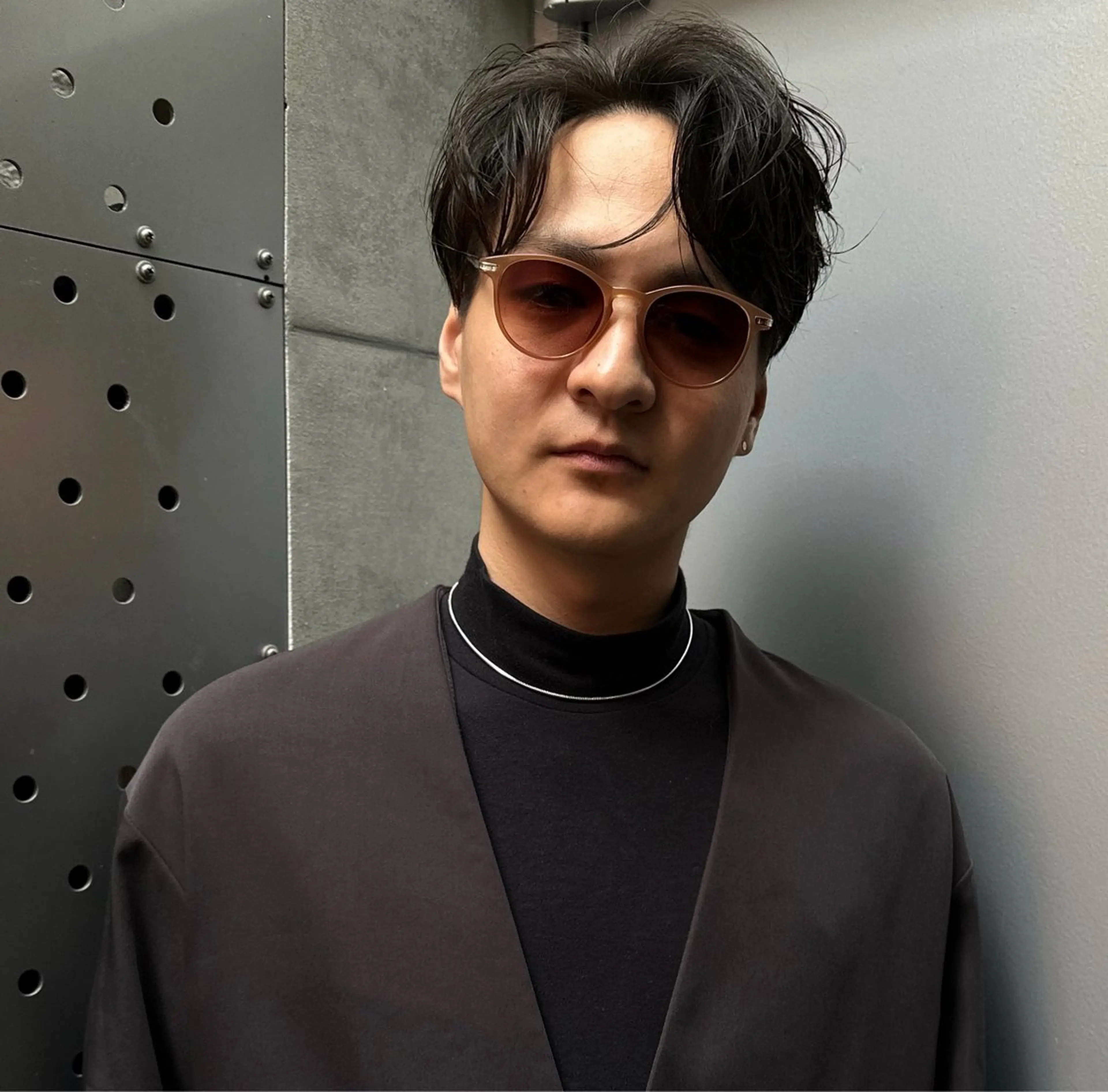 ショート メンズ センターパート カット 顔周りデザイン/ ハイトーン/多田悠馬のヘアスタイル