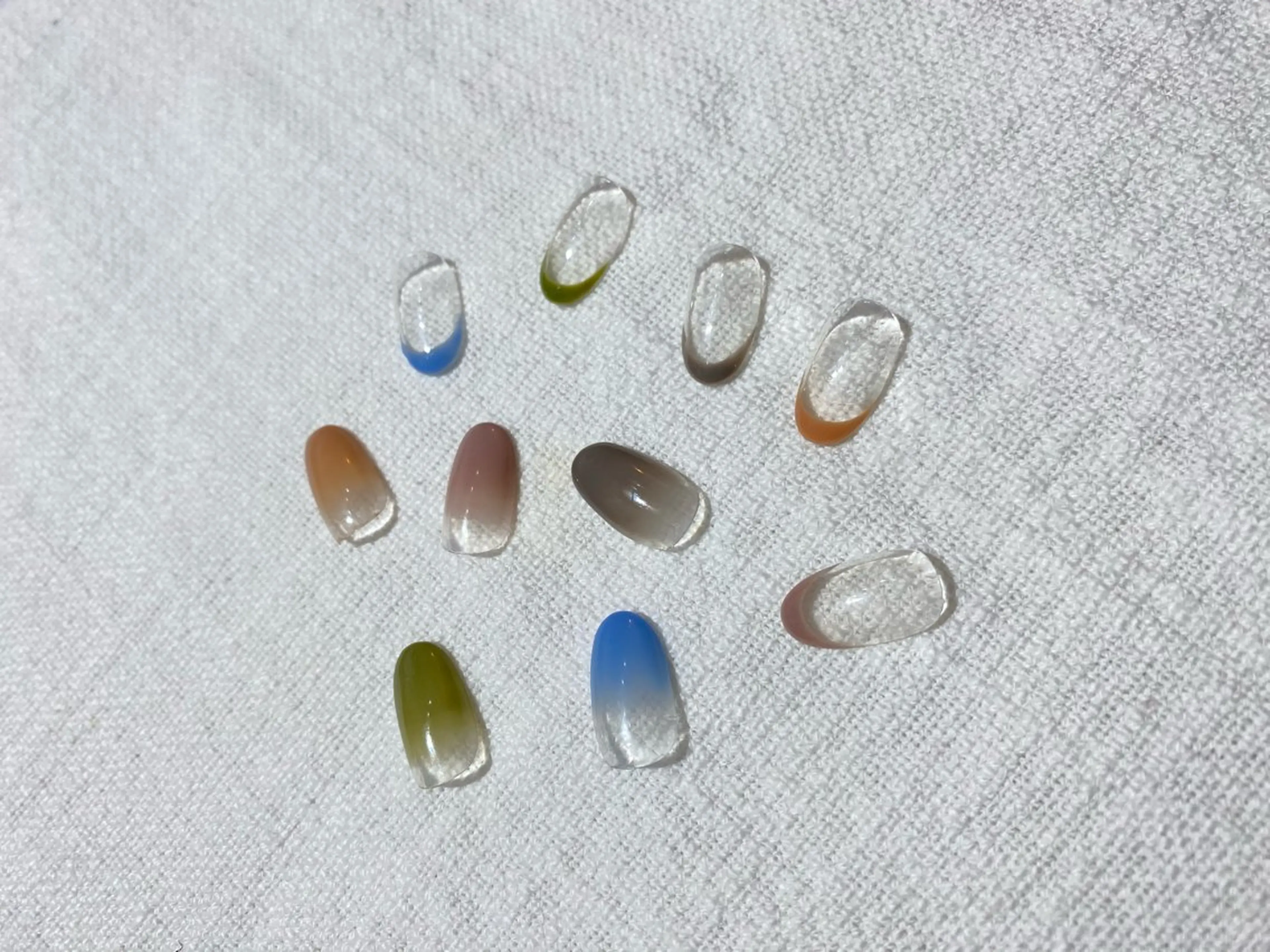 ネイル フレンチネイル グラデーション ハンドネイル LAJITTO ANJUのネイルデザイン