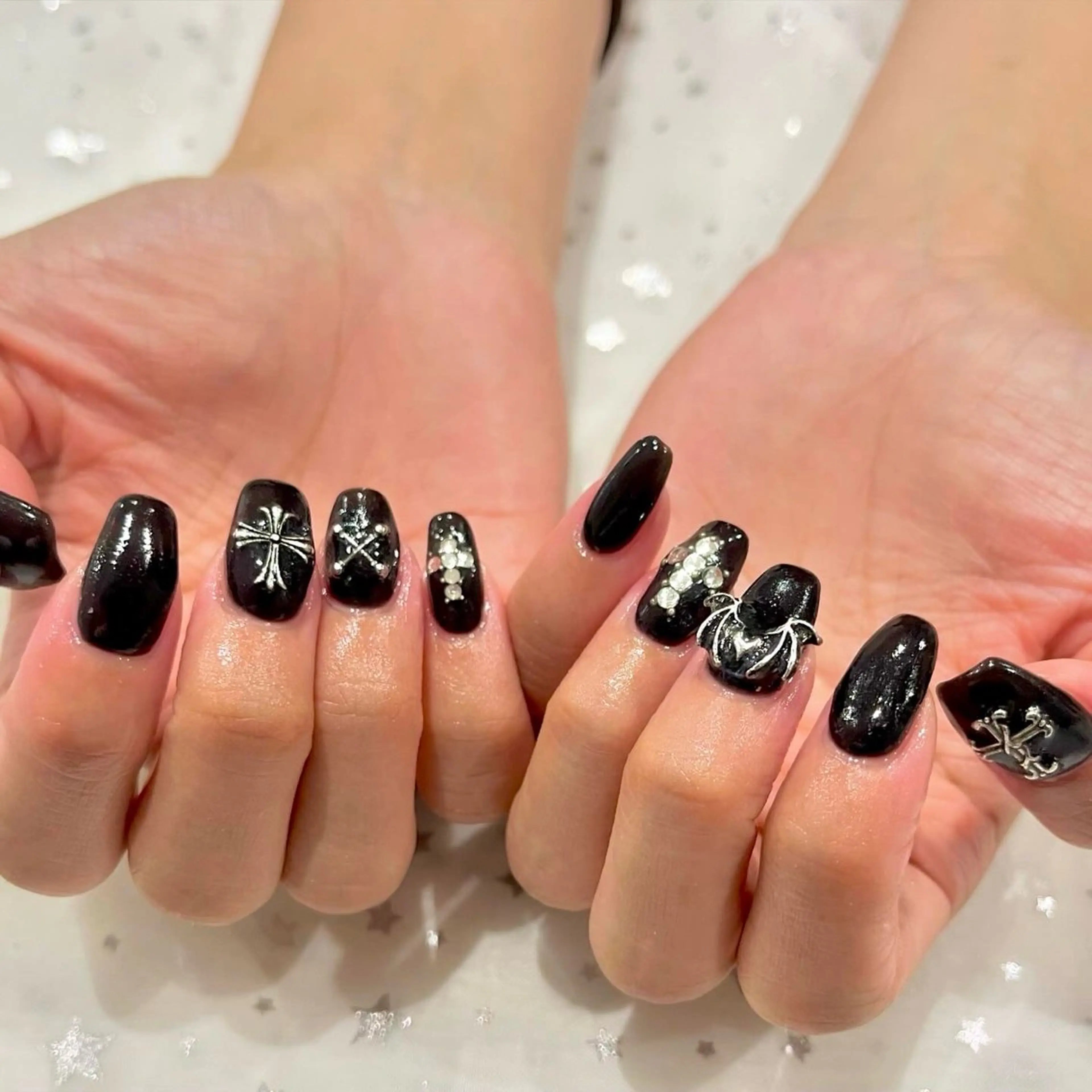 ネイル シルバー ハンドネイル Nail salon Cielel⟡Ayaのネイルデザイン