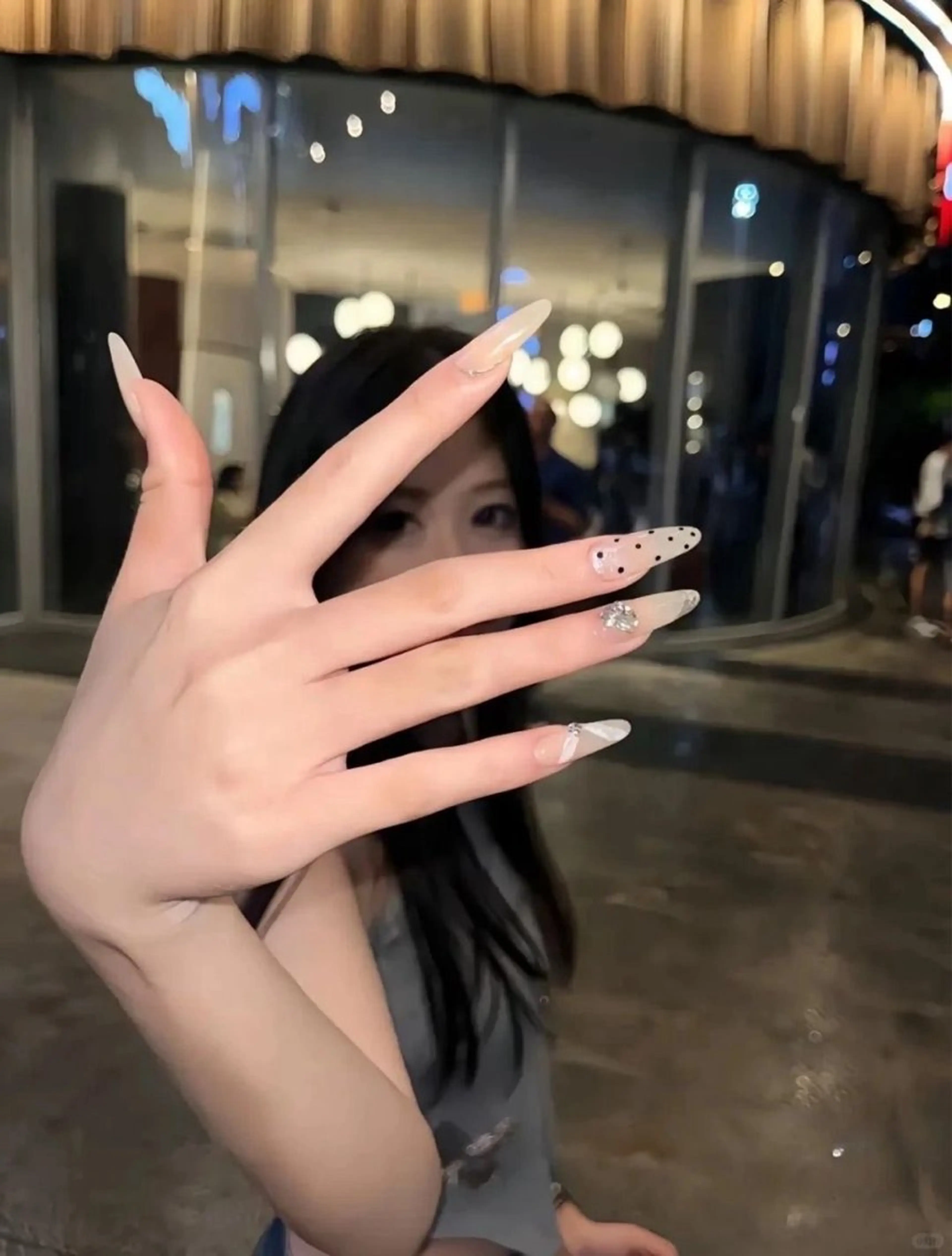 ネイル キラキラネイル 韓国ネイル シンプルネイル ワンホンネイル ハンドネイル MEI Nailのネイルデザイン