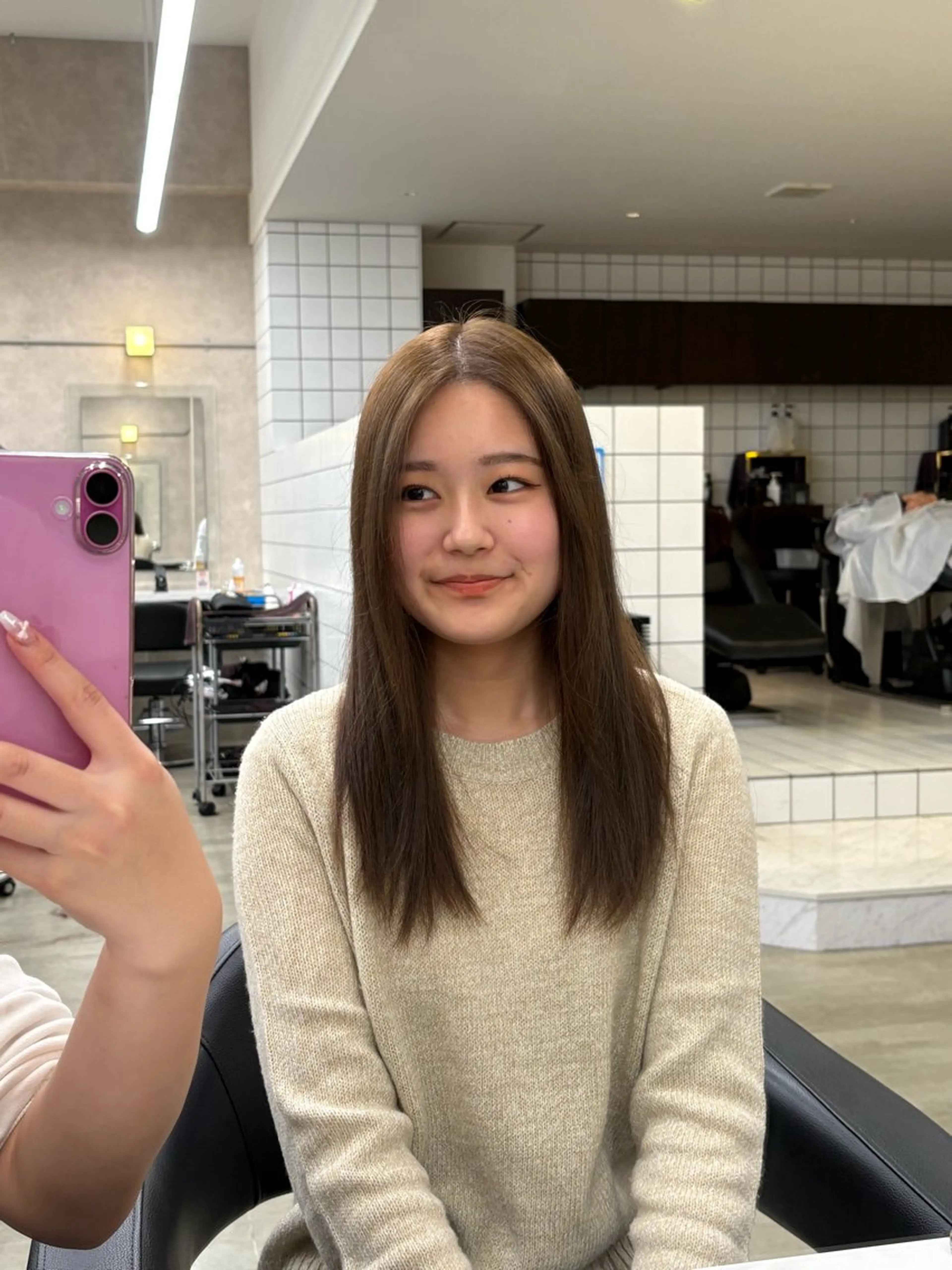 カラー ヘアカラー トリートメント 透明感ベージュ🤎 ナチュラルレイヤーのヘアスタイル