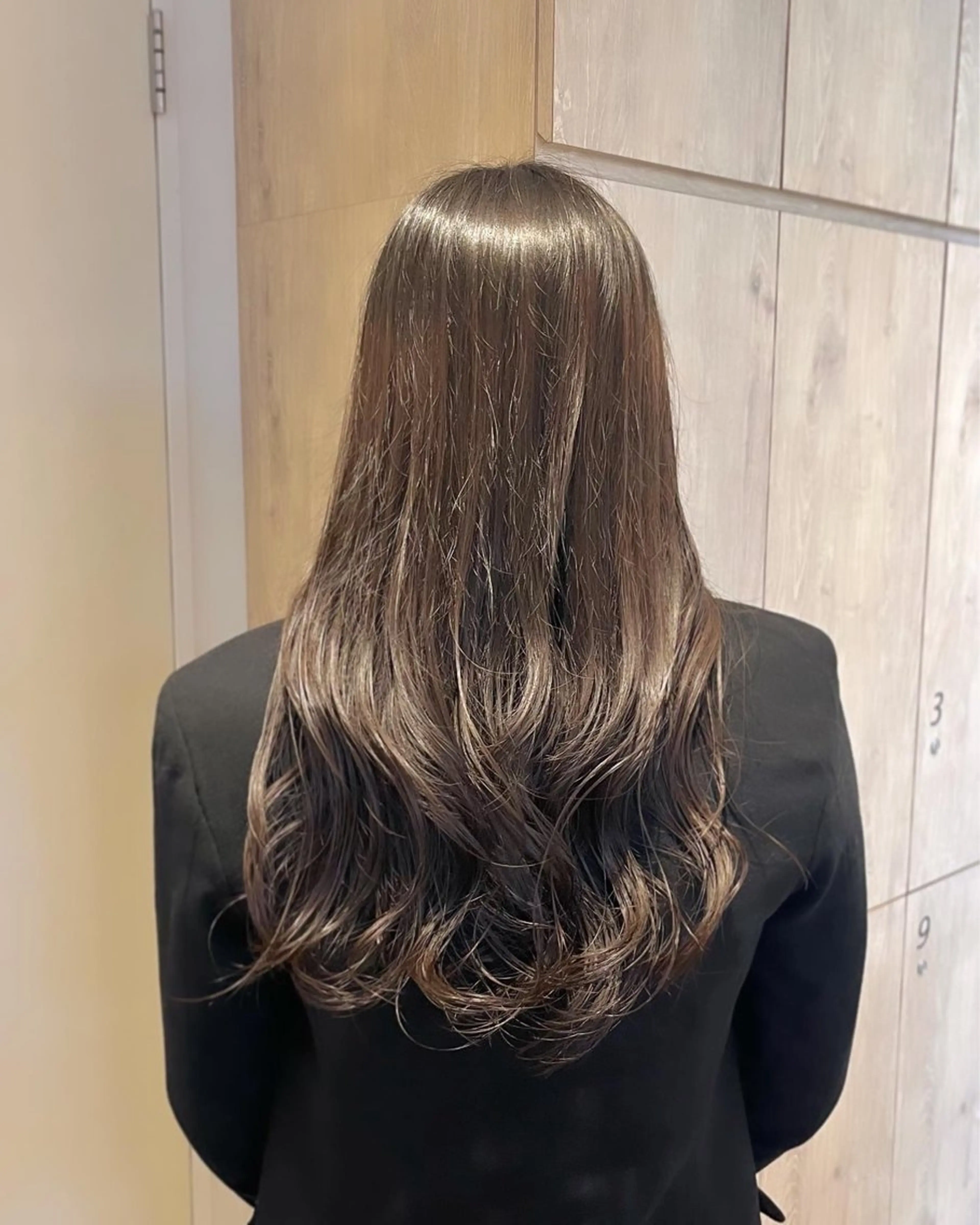 セミロング 髪質改善 HALO hair salon【ヘイロー】所属・髪質改善/ウルフ ダブルカラー/ショウのヘアスタイル