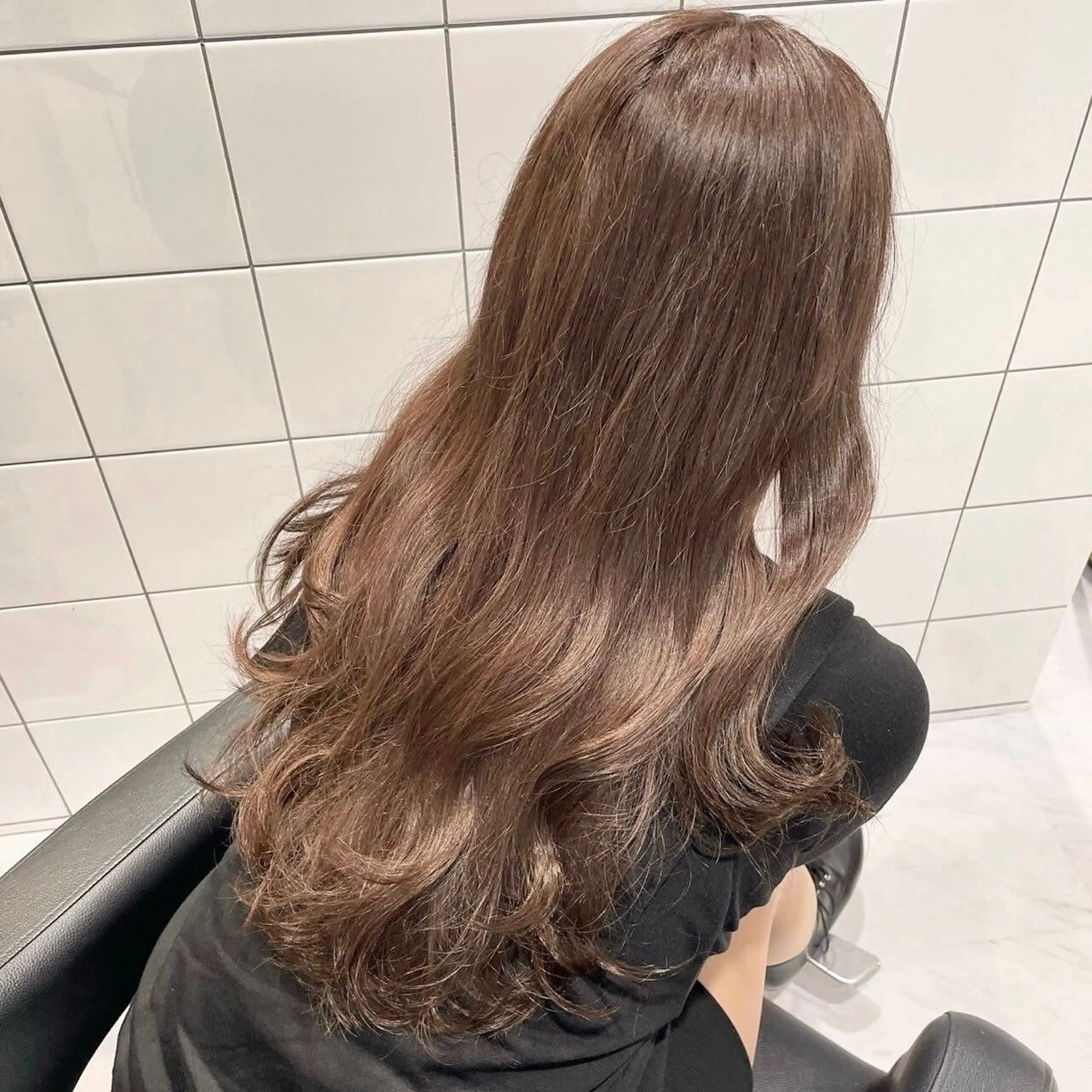 ロング カラー ヘアアレンジ ブリーチ ブリーチなしカラー 髪質改善 🫧モテる💗ダメー ジレスハイトーン🫧のヘアスタイル