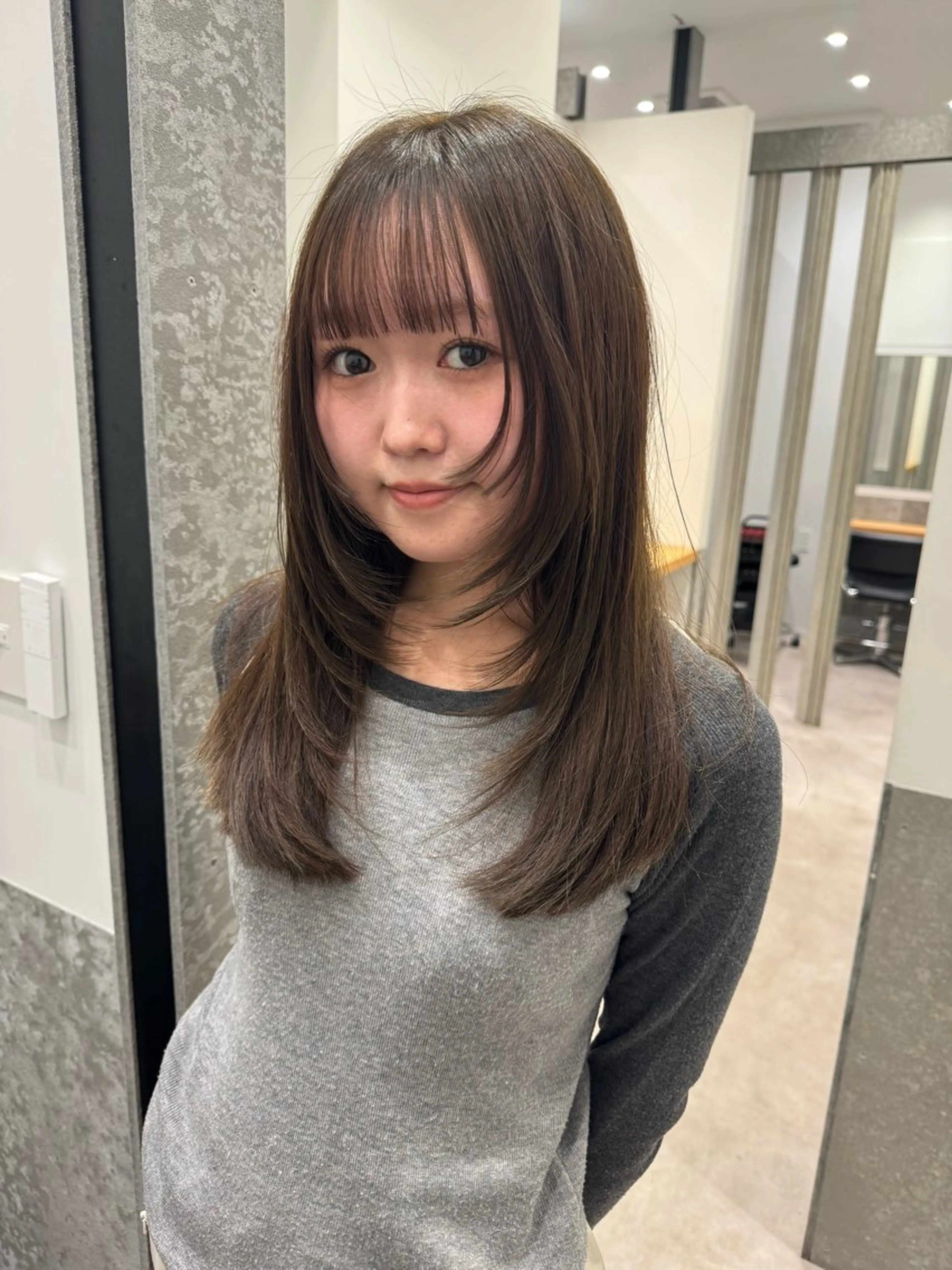 セミロング カラー レイヤーカット カット ヘアカラー センスをお届けします 大谷将生infpのヘアスタイル