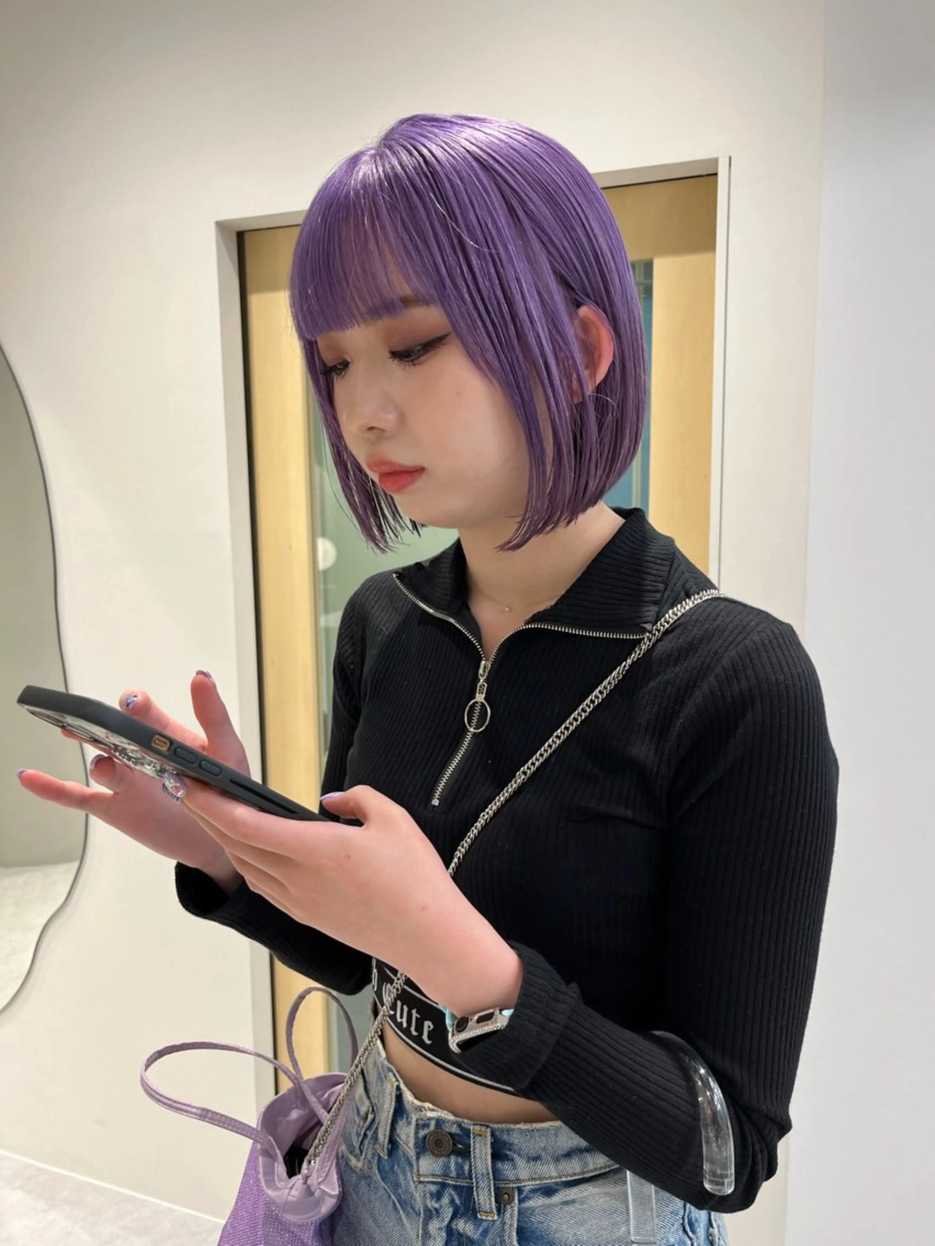 ショート ハイトーン/ ボブ 中村麟のヘアスタイル