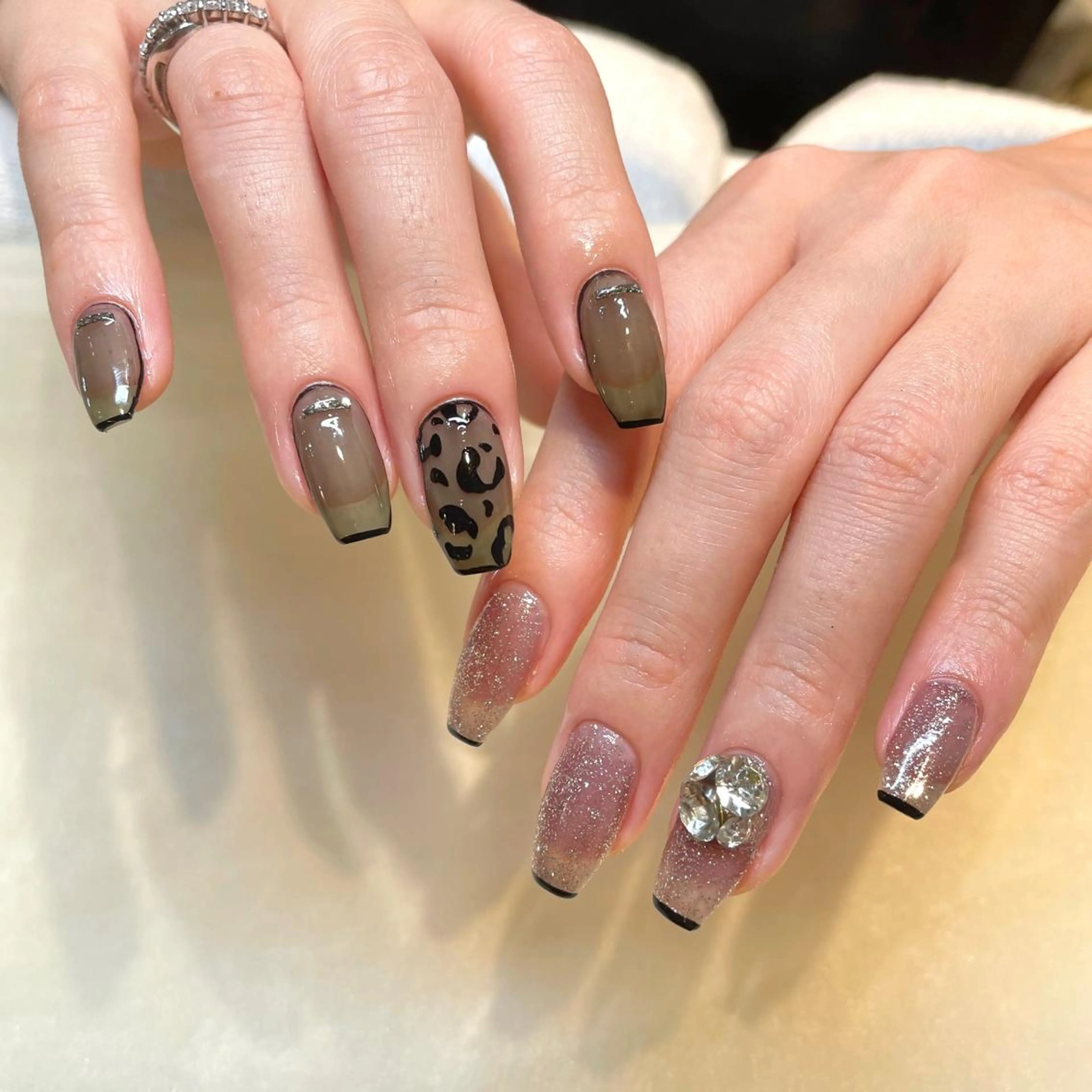 ネイル ハンドネイル 新井 ひなののネイルデザイン