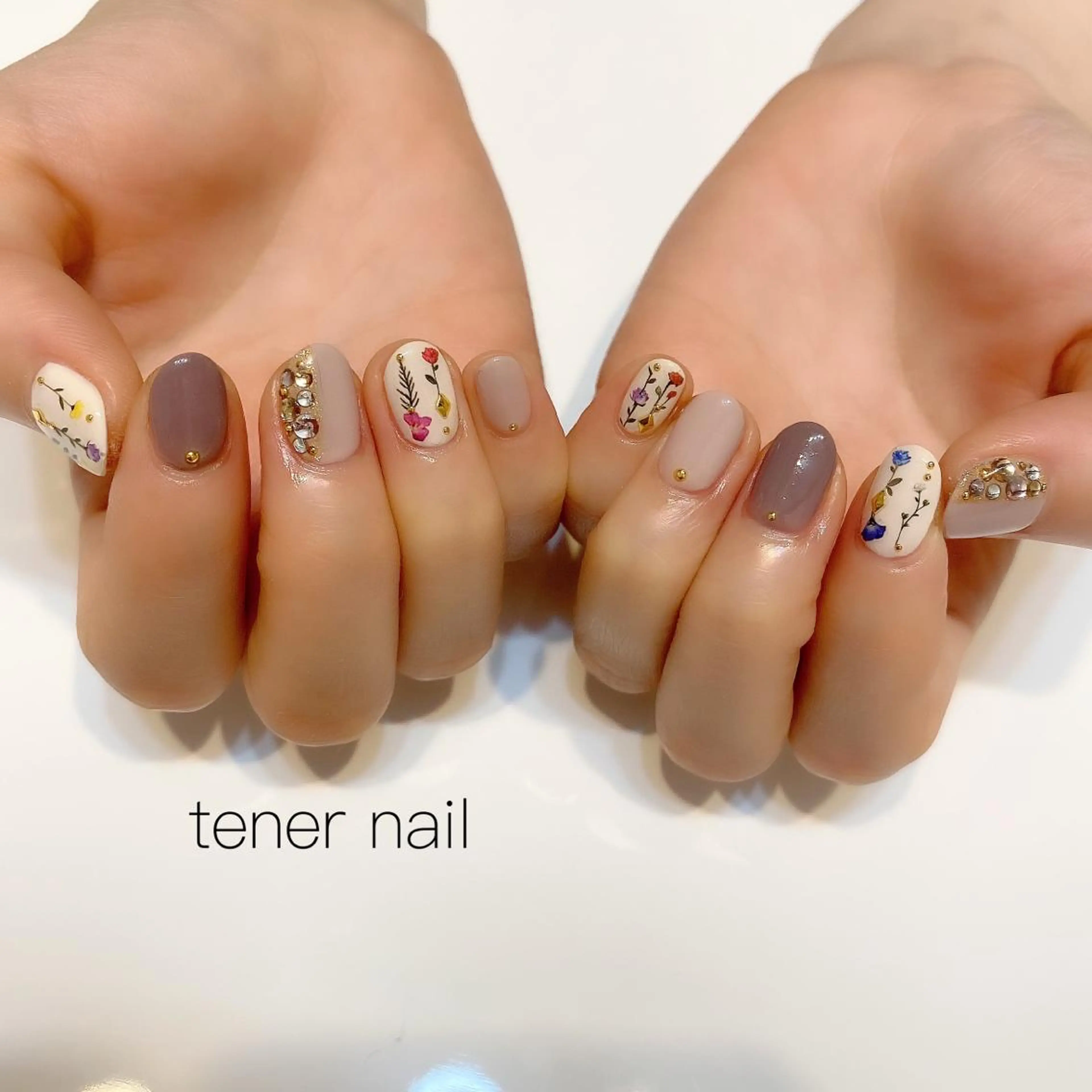 ネイル テネルネイル tener nailのネイルデザイン