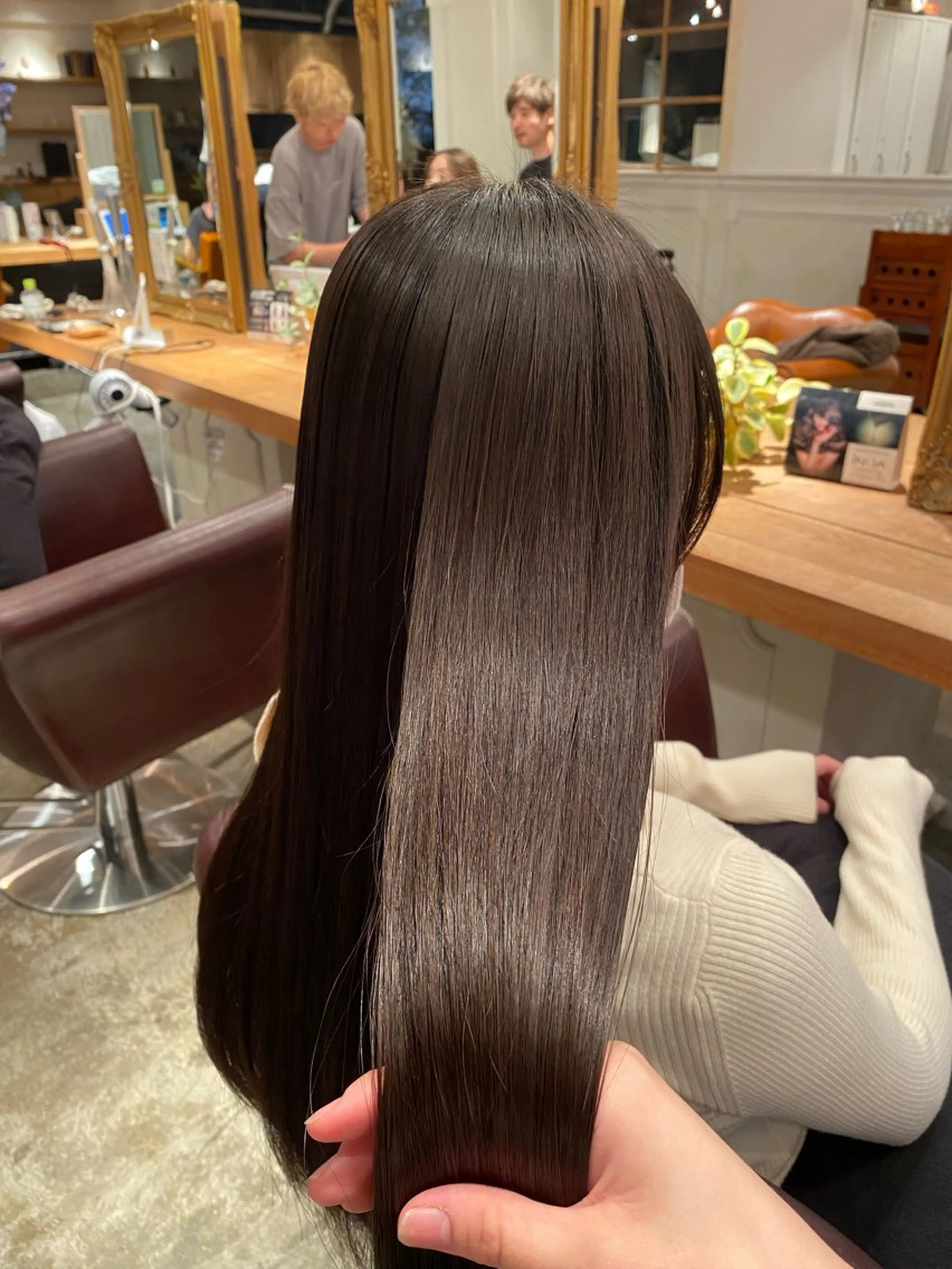 🩰カット➕酸性ストレート➕最高級Aujuaトリートメント🩰の写真