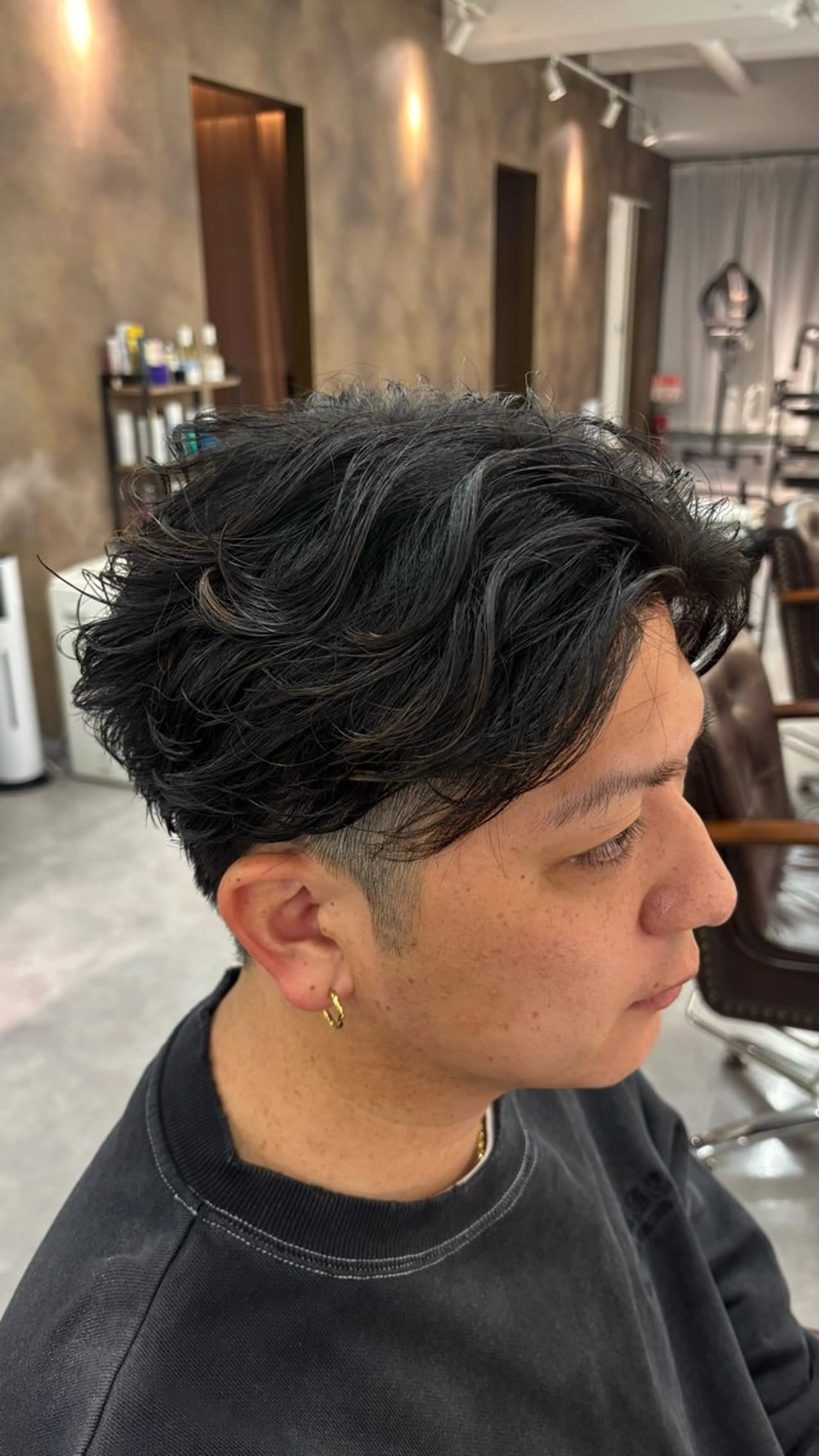 パーマ メンズ 岩本 遥加のヘアスタイル