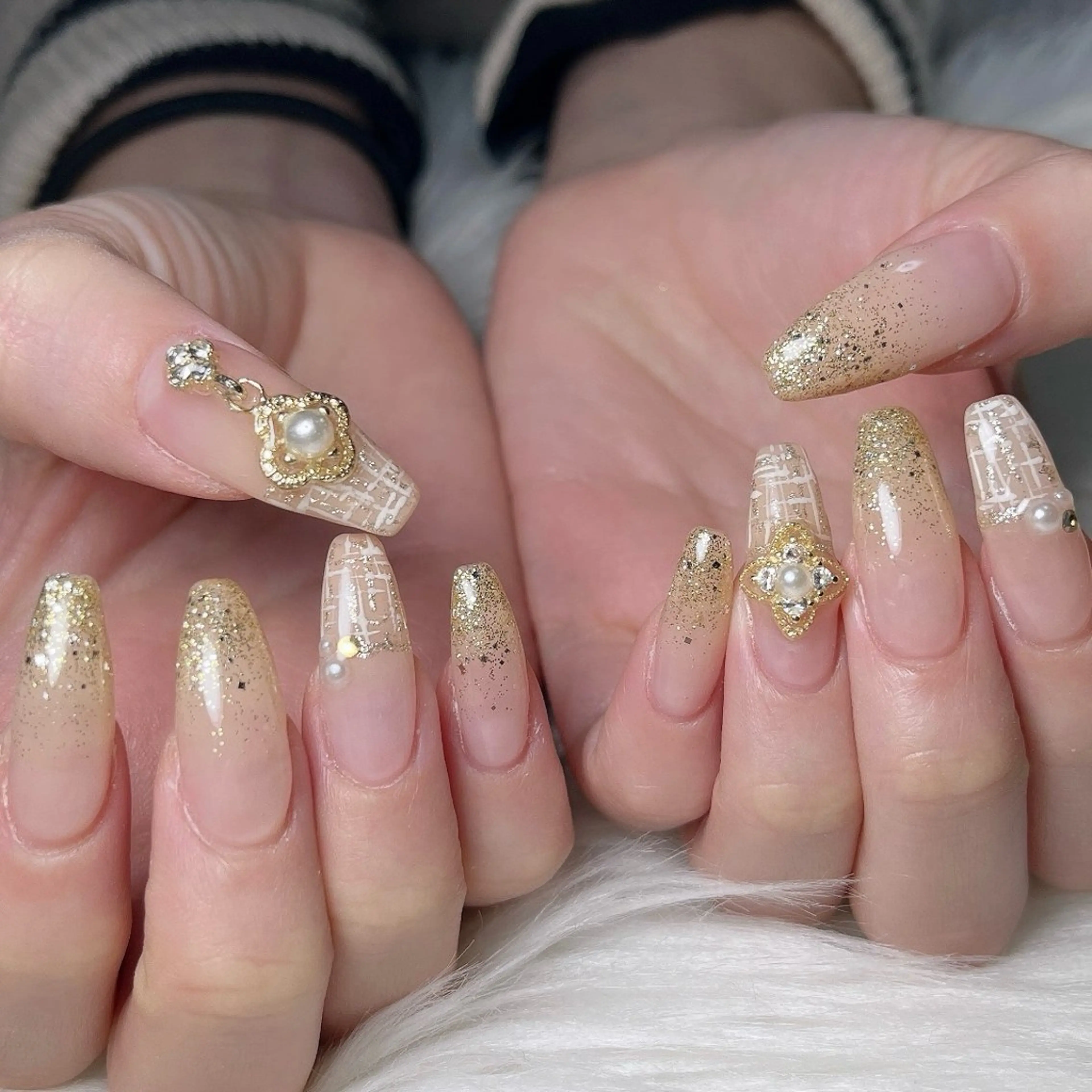 ネイル 韓国ネイル ラメ(グリッター) 持ち込み ハンドネイル 🐕‍🦺Yappy 💗A-tanのネイルデザイン