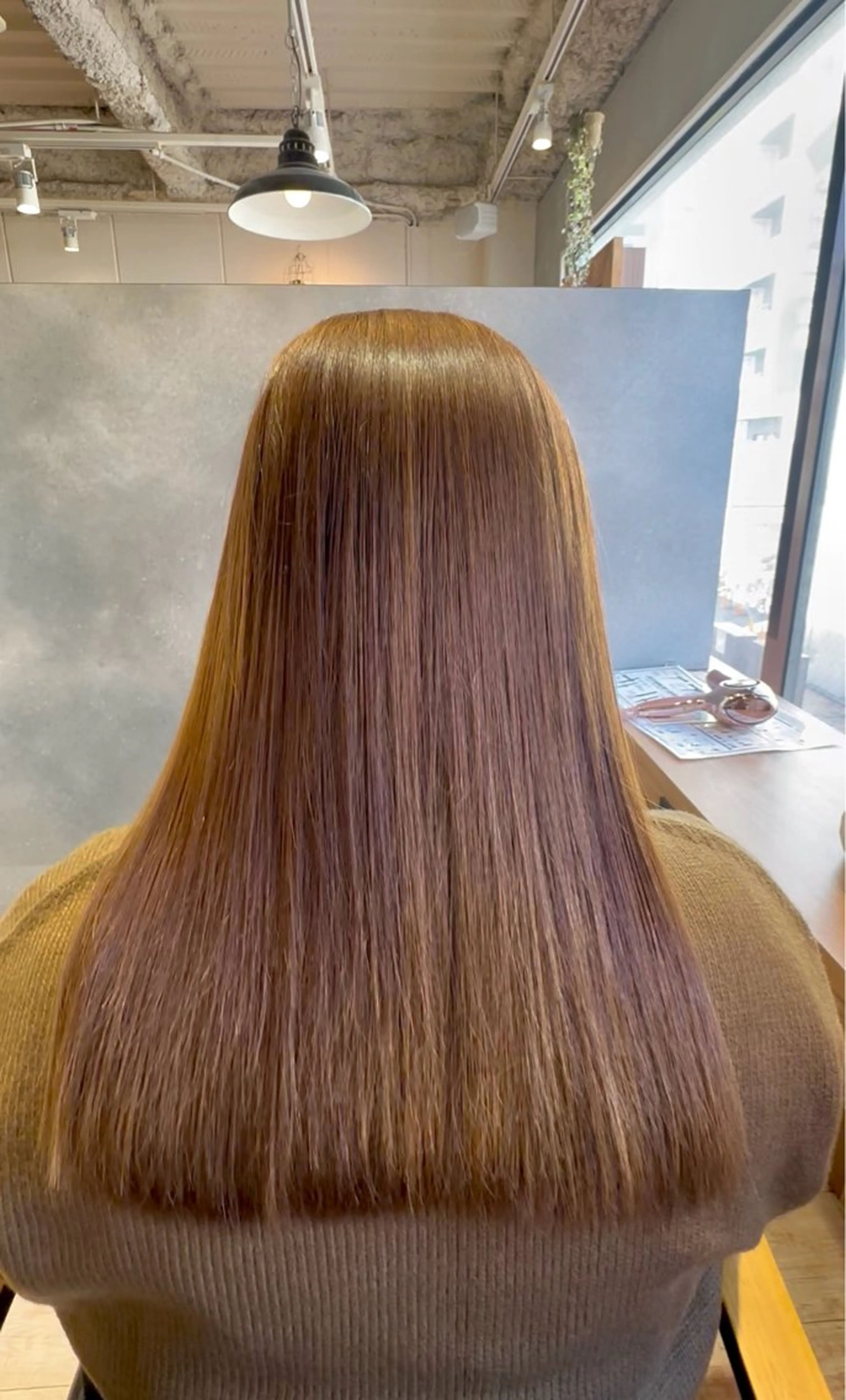 ロング カラー カイン トゥゾーのヘアスタイル