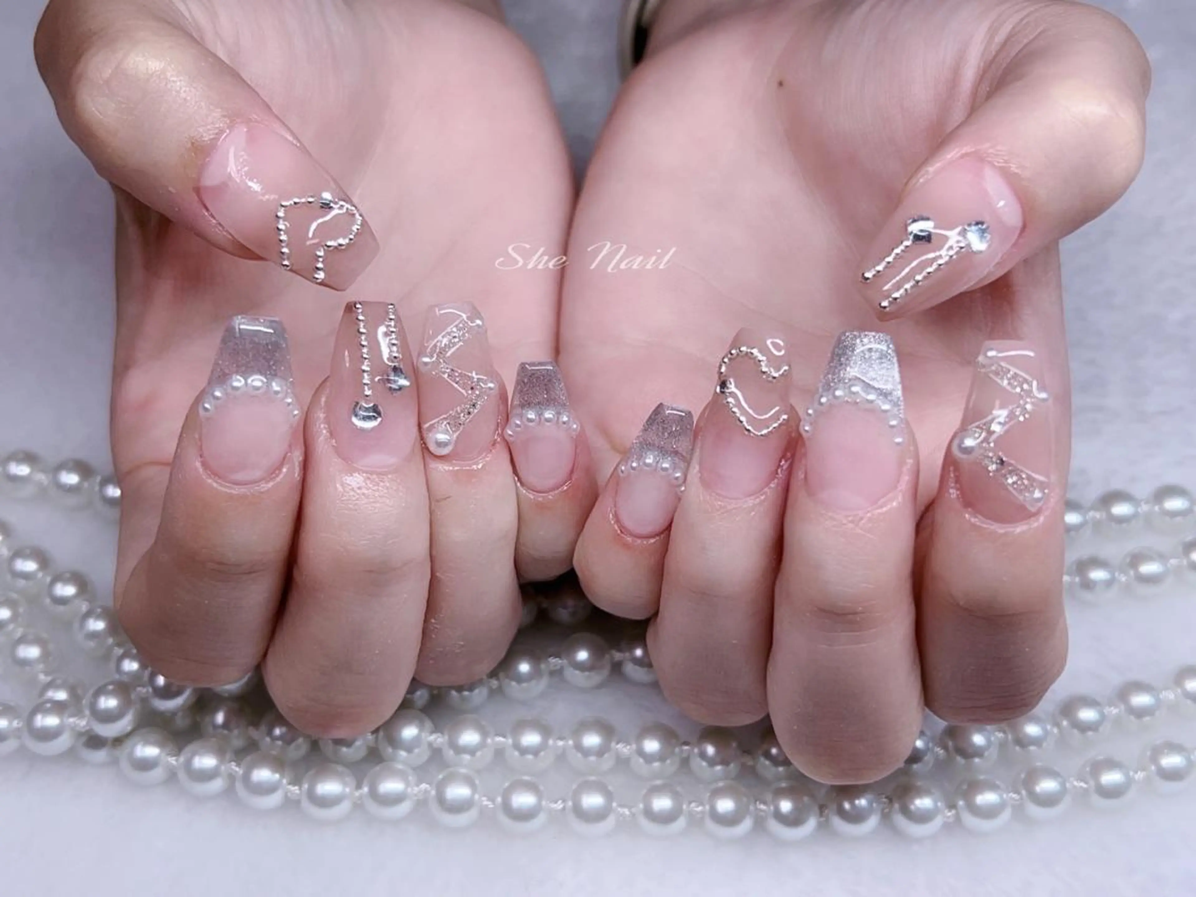 ネイル チークネイル フレンチネイル マグネットネイル 持ち込み ワンカラーネイル ハンドネイル She   Nail所属・ISA_ BELLAのネイルデザイン