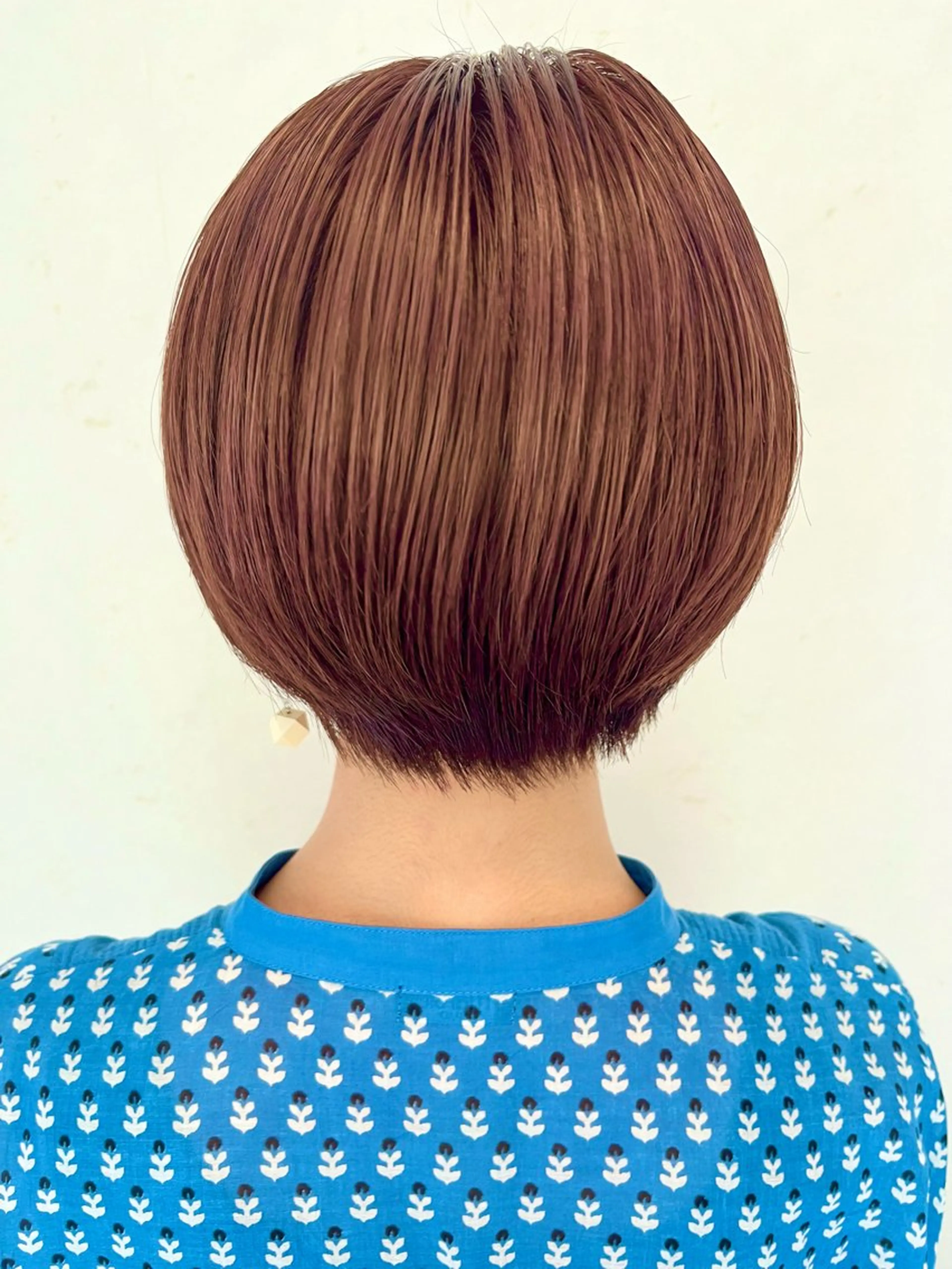 ショート カラー 伊藤 さやかのヘアスタイル