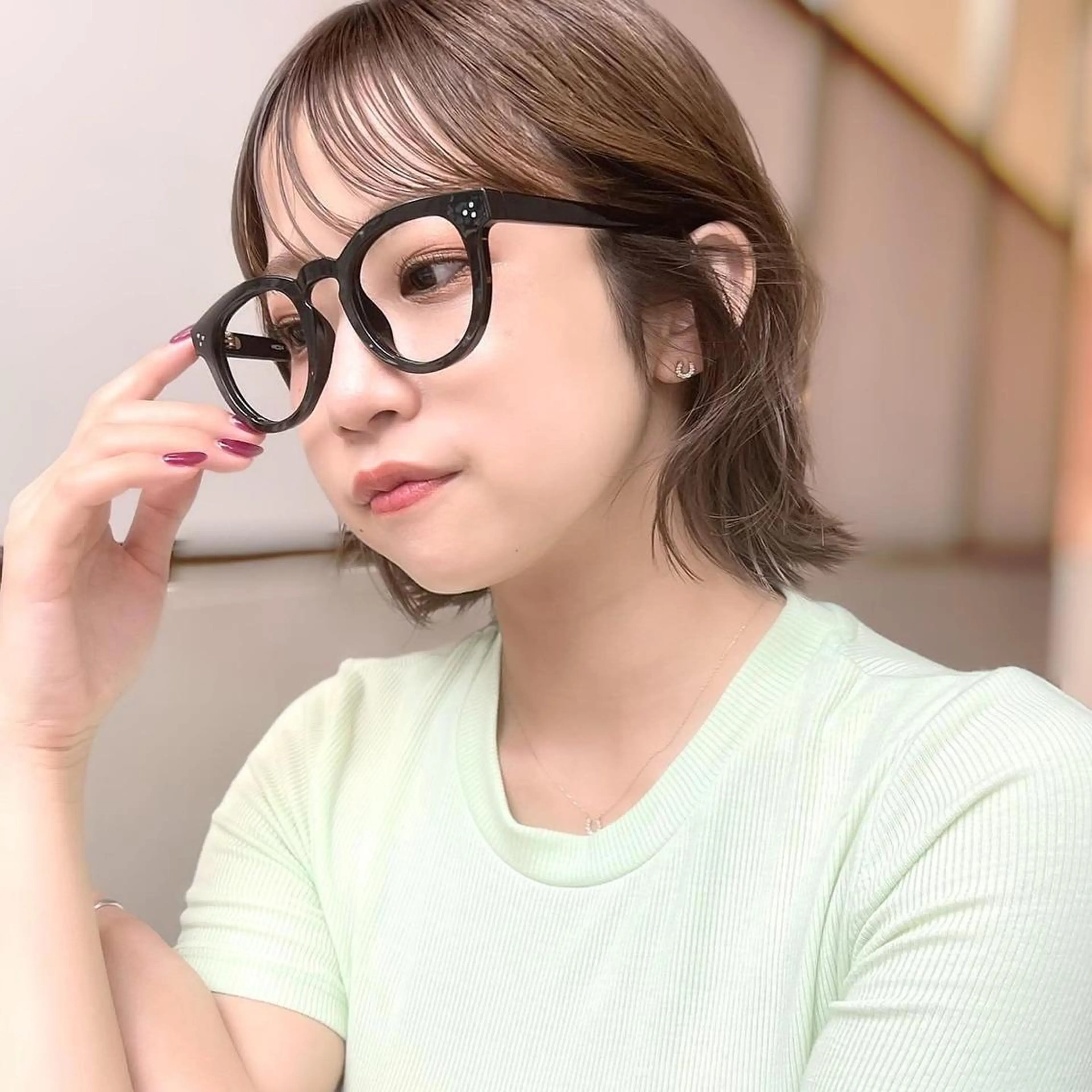 ミディアム ボブ カット ヘアカラー トリートメント レイヤー専門家 ダブルカラー修のヘアスタイル