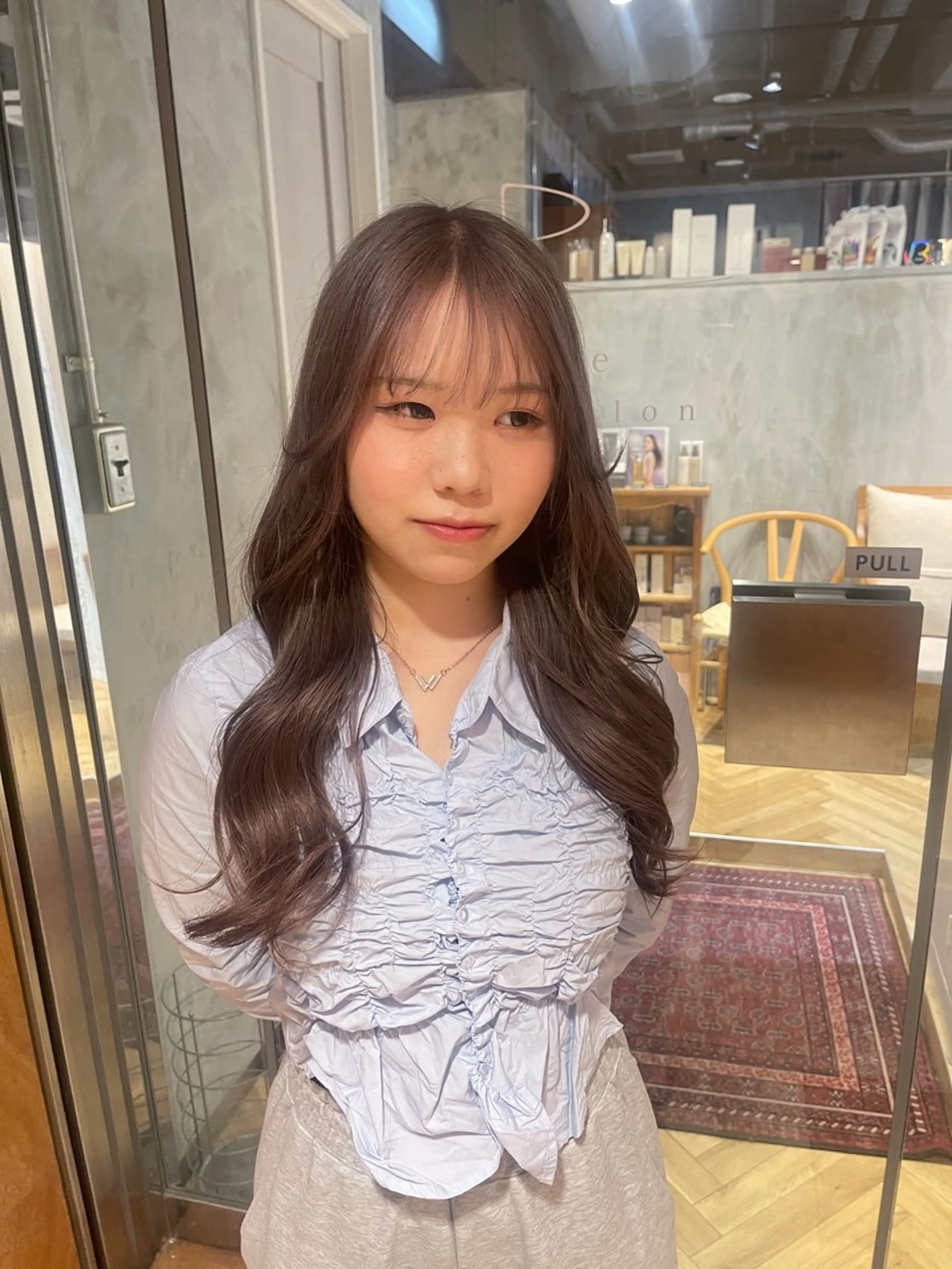 ロング カラー 阪倉 美玲のヘアスタイル