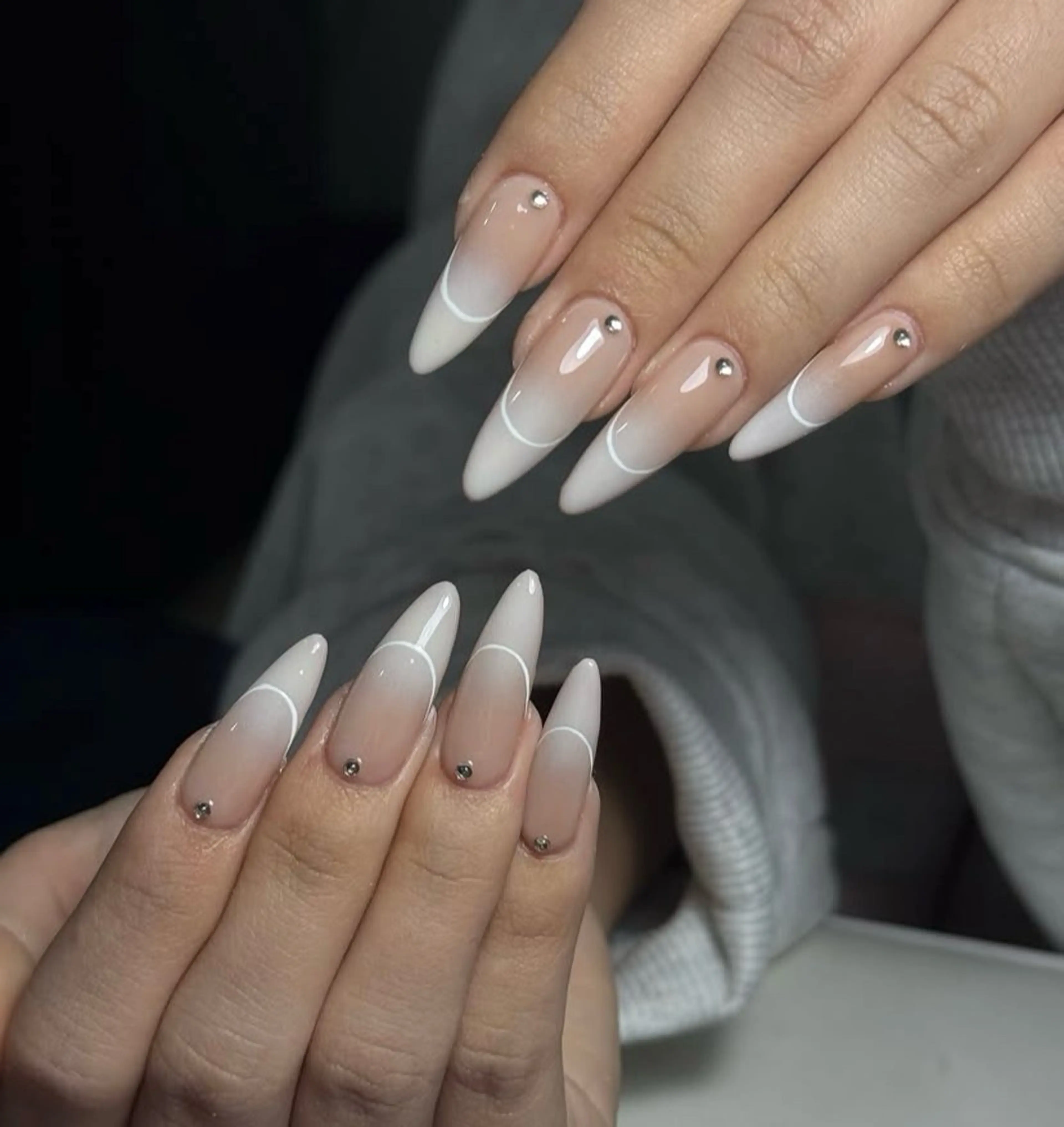 ネイル オーロラネイル チークネイル フレンチネイル 韓国ネイル マグネットネイル REI レイのネイルデザイン