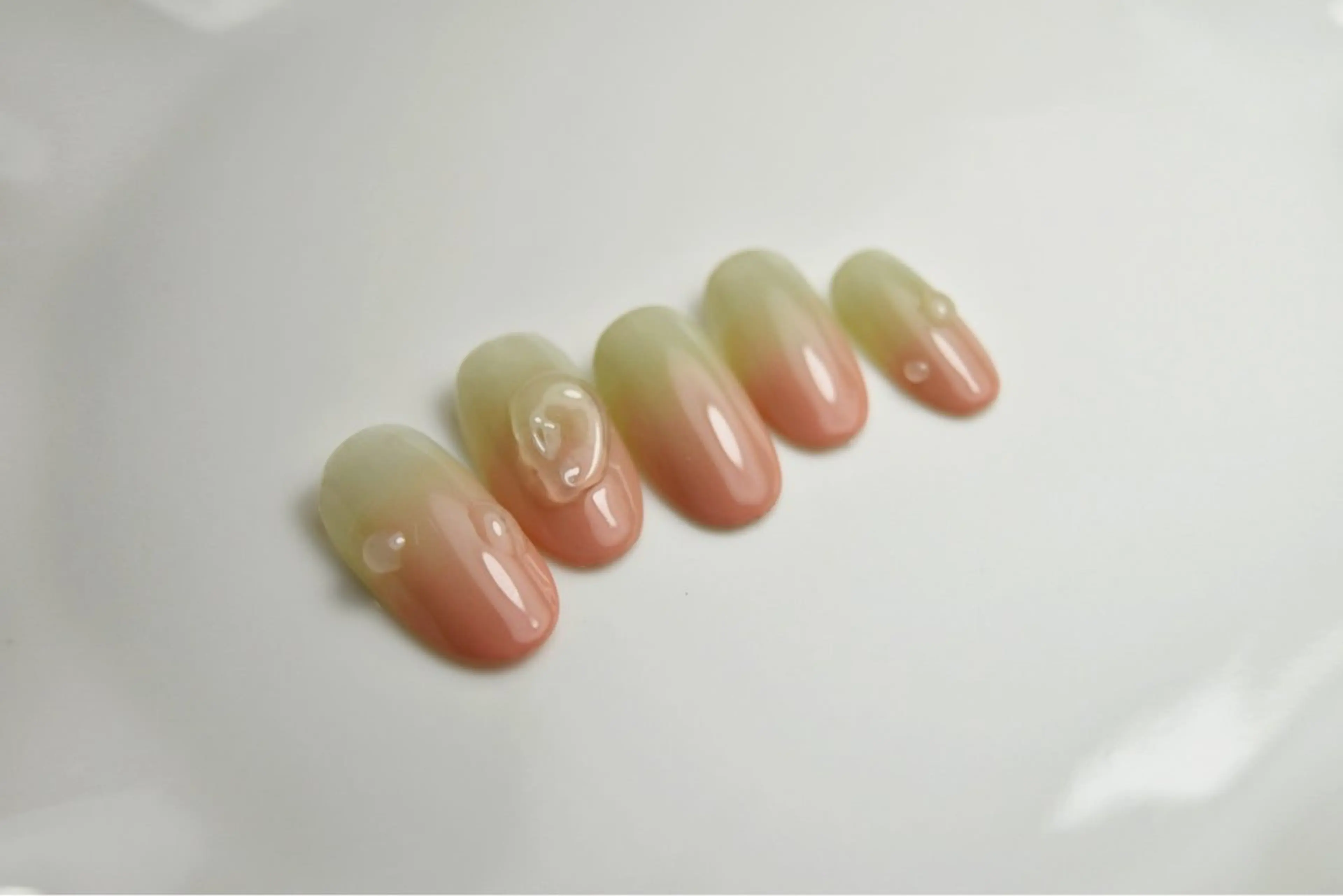 ネイル ハンドネイル miki .のネイルデザイン