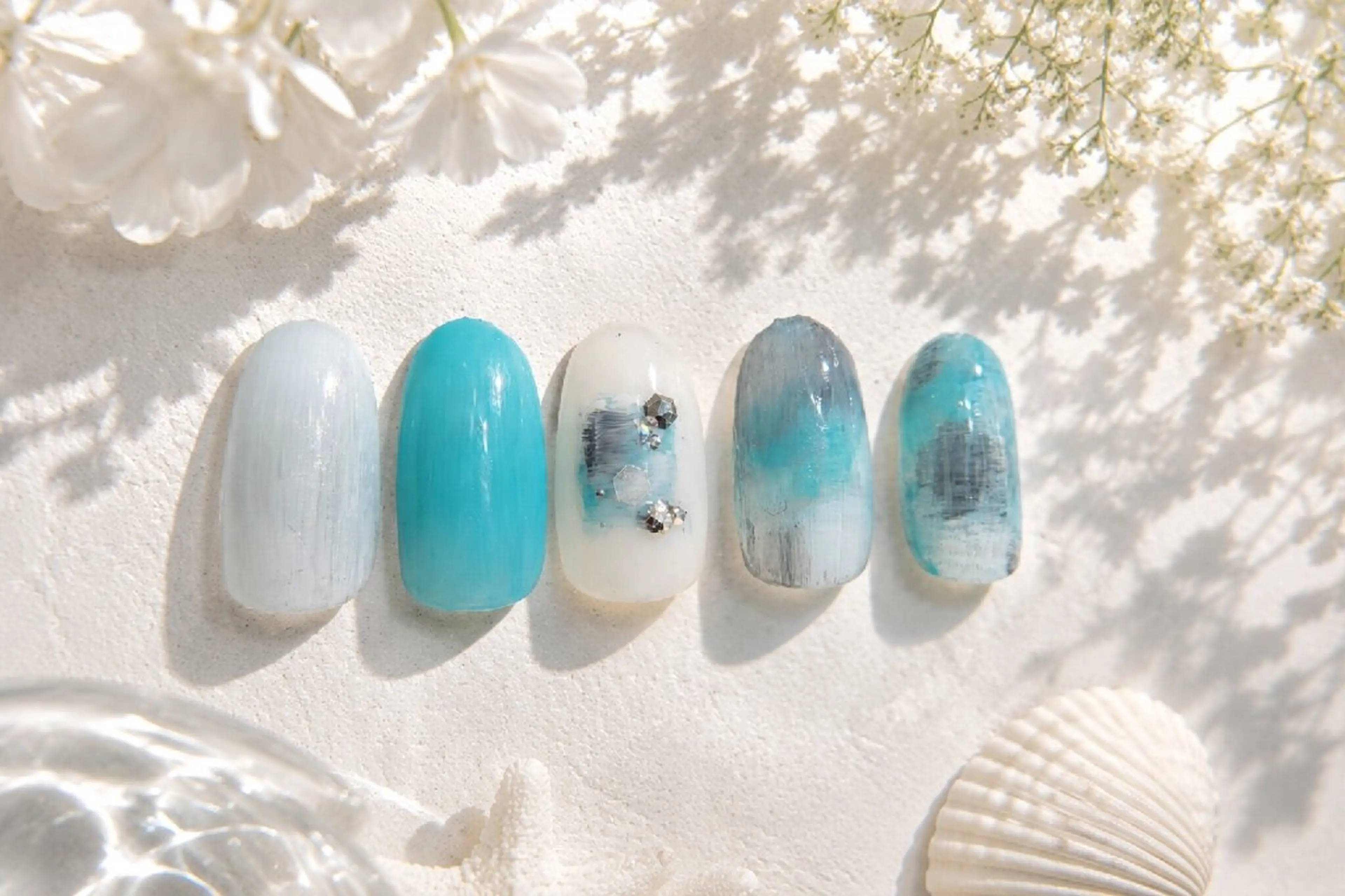 ネイル Na+Luxe / Hitomiのネイルデザイン